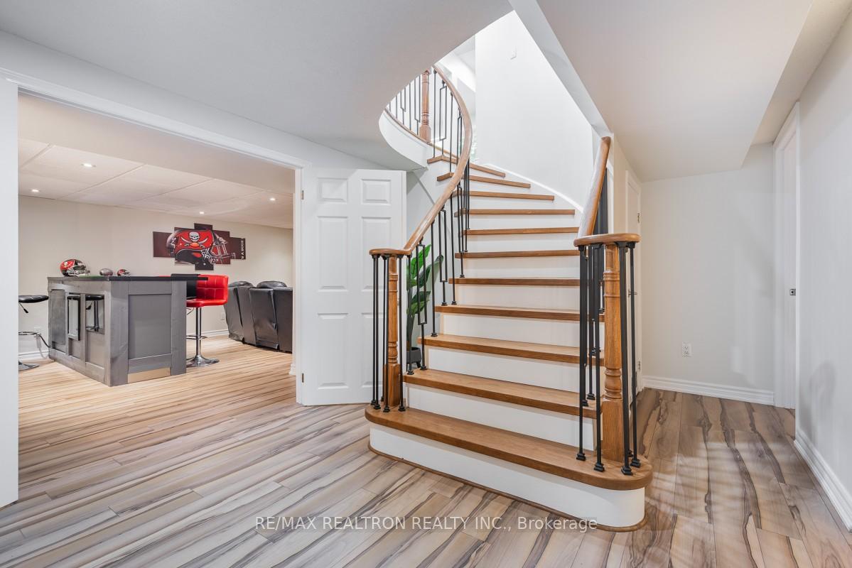 Photo 16 of 1206 Halsey Lane, Pickering, Liverpool — HOMEH