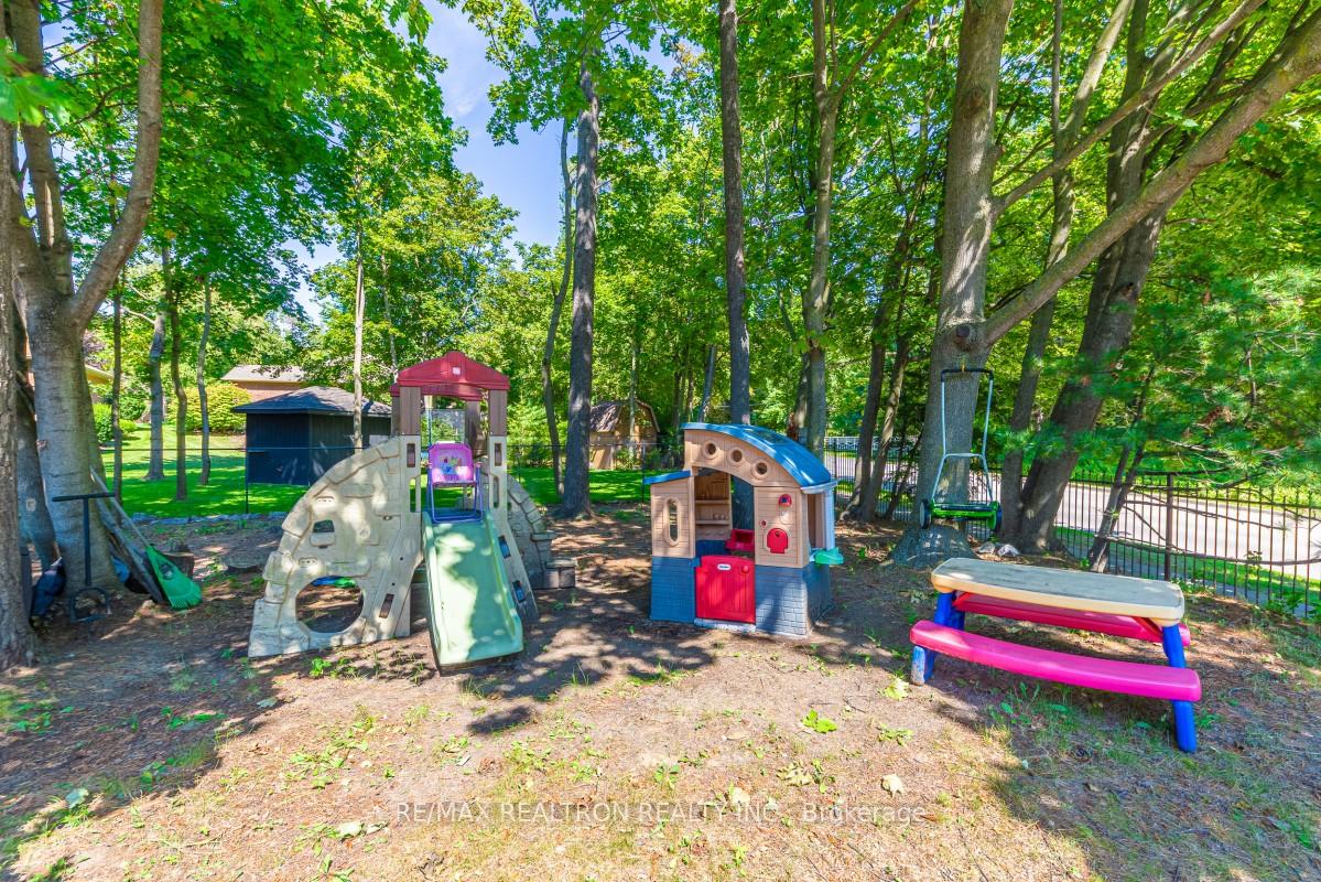 Photo 44 of 1206 Halsey Lane, Pickering, Liverpool — HOMEH