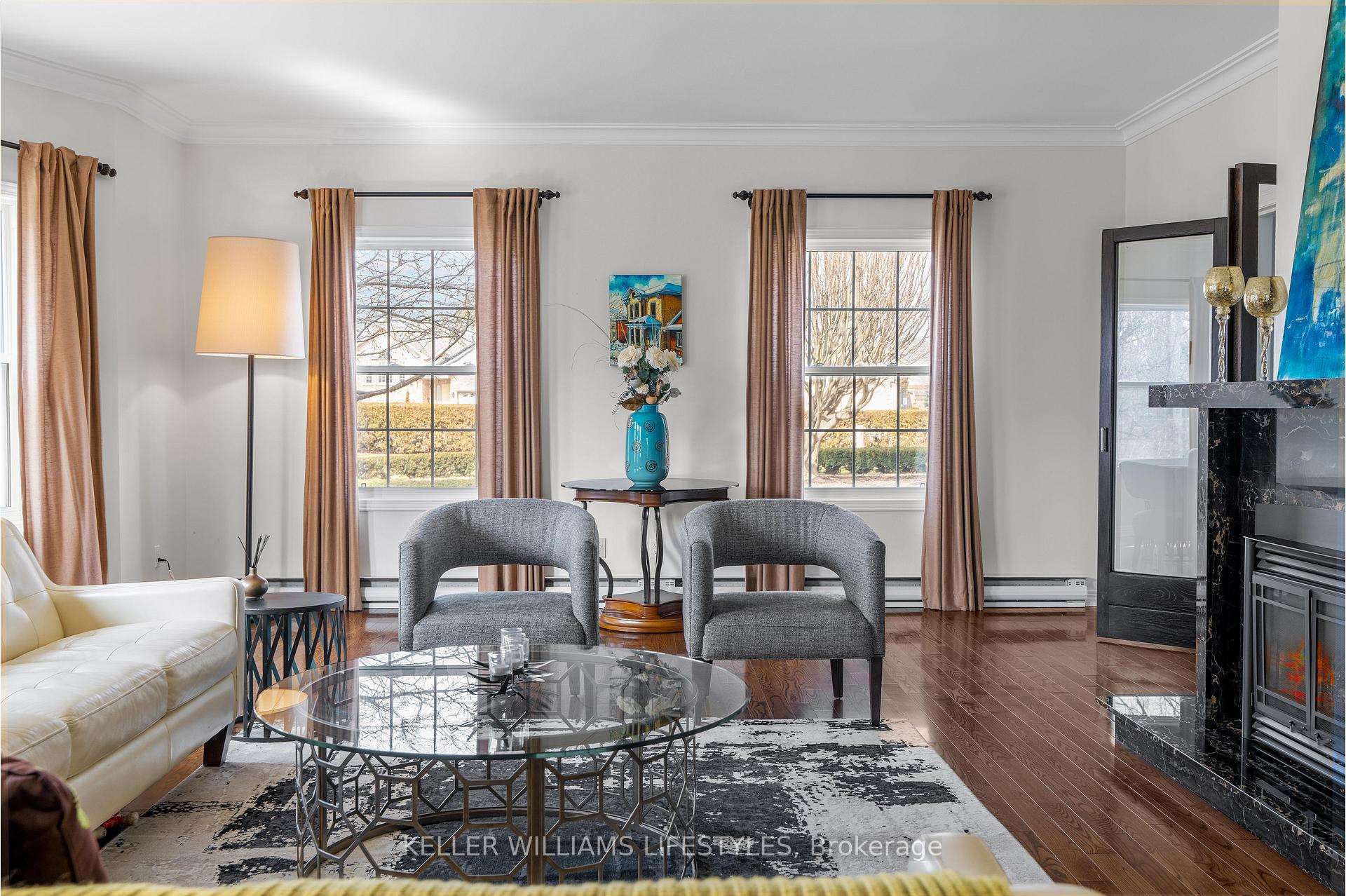 Photo 4 of 262 Pinetree Lane, Strathroy-Caradoc, NE — HOMEH