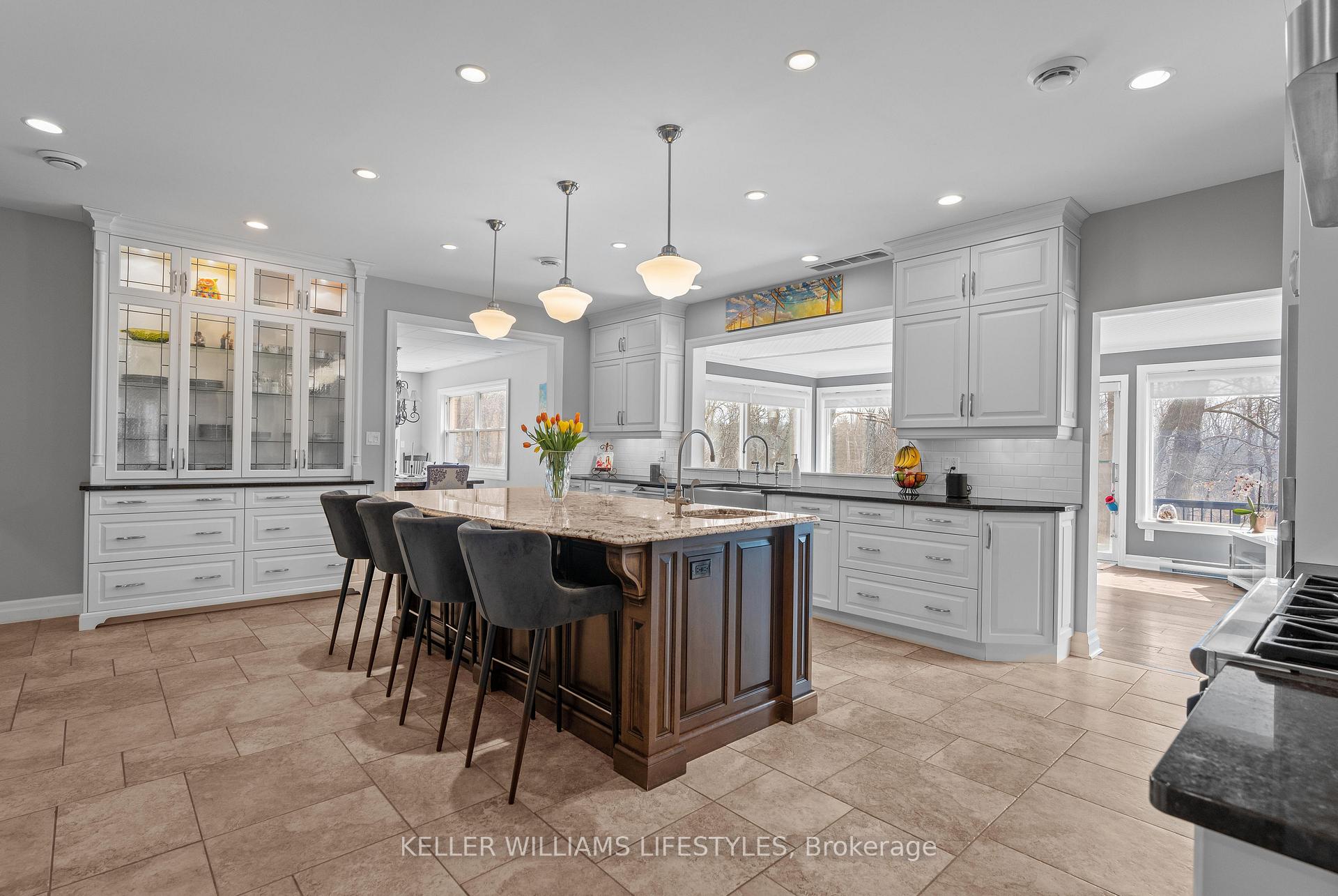 Photo 5 of 262 Pinetree Lane, Strathroy-Caradoc, NE — HOMEH