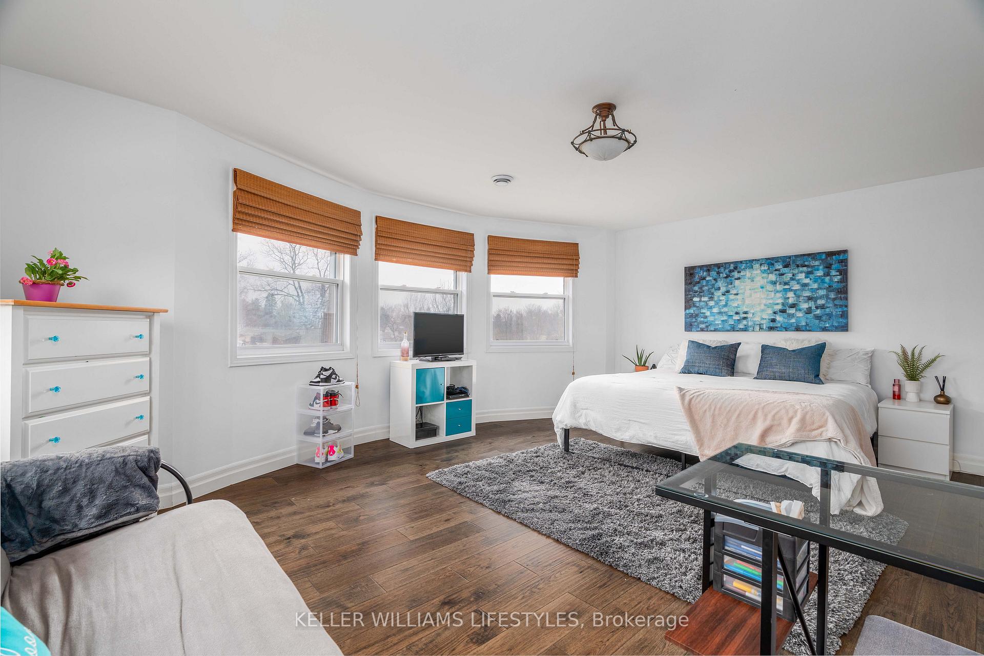 Photo 34 of 262 Pinetree Lane, Strathroy-Caradoc, NE — HOMEH