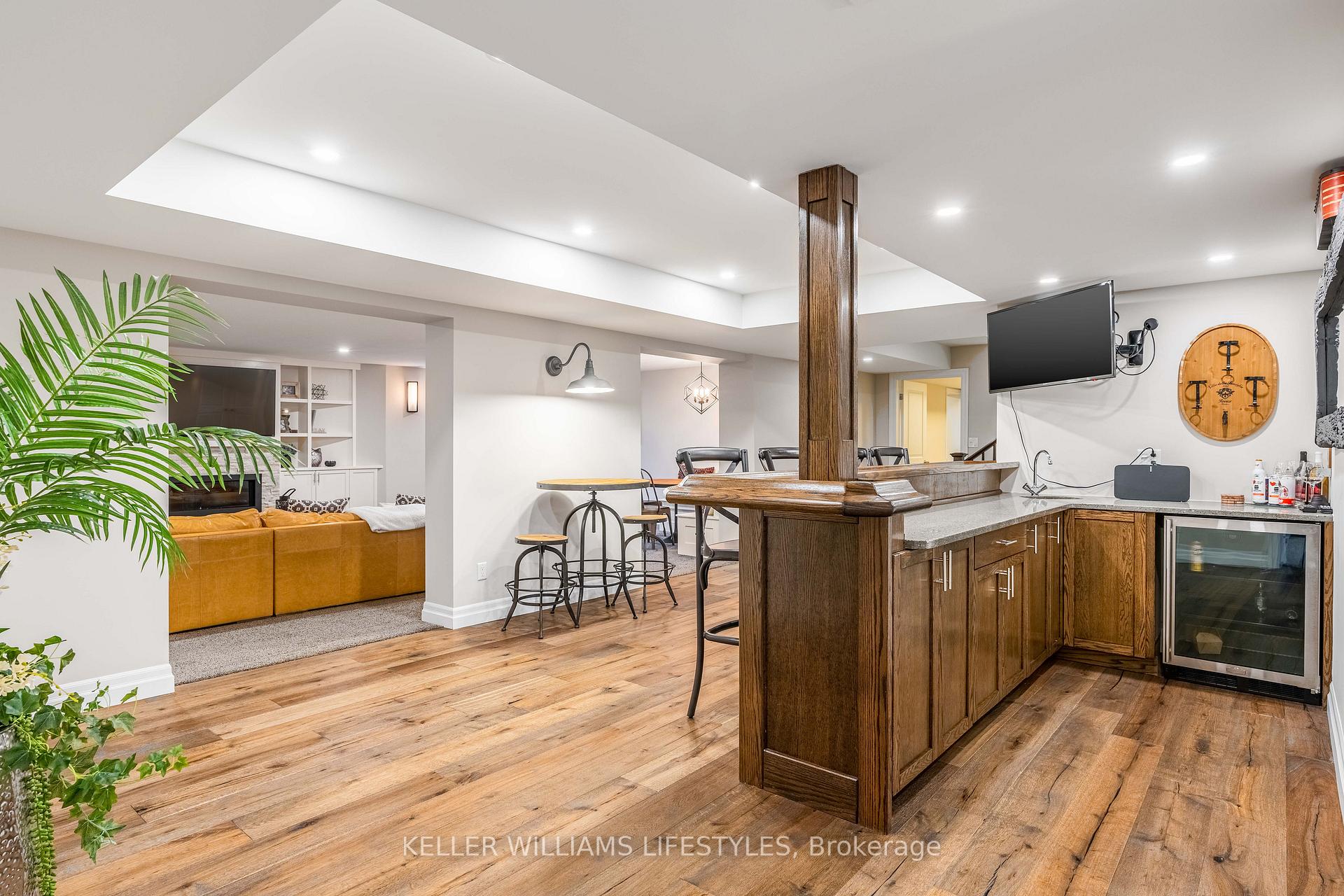 Photo 33 of 262 Pinetree Lane, Strathroy-Caradoc, NE — HOMEH