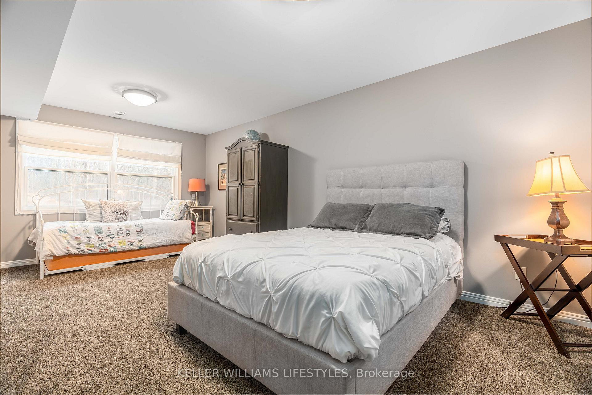 Photo 17 of 262 Pinetree Lane, Strathroy-Caradoc, NE — HOMEH