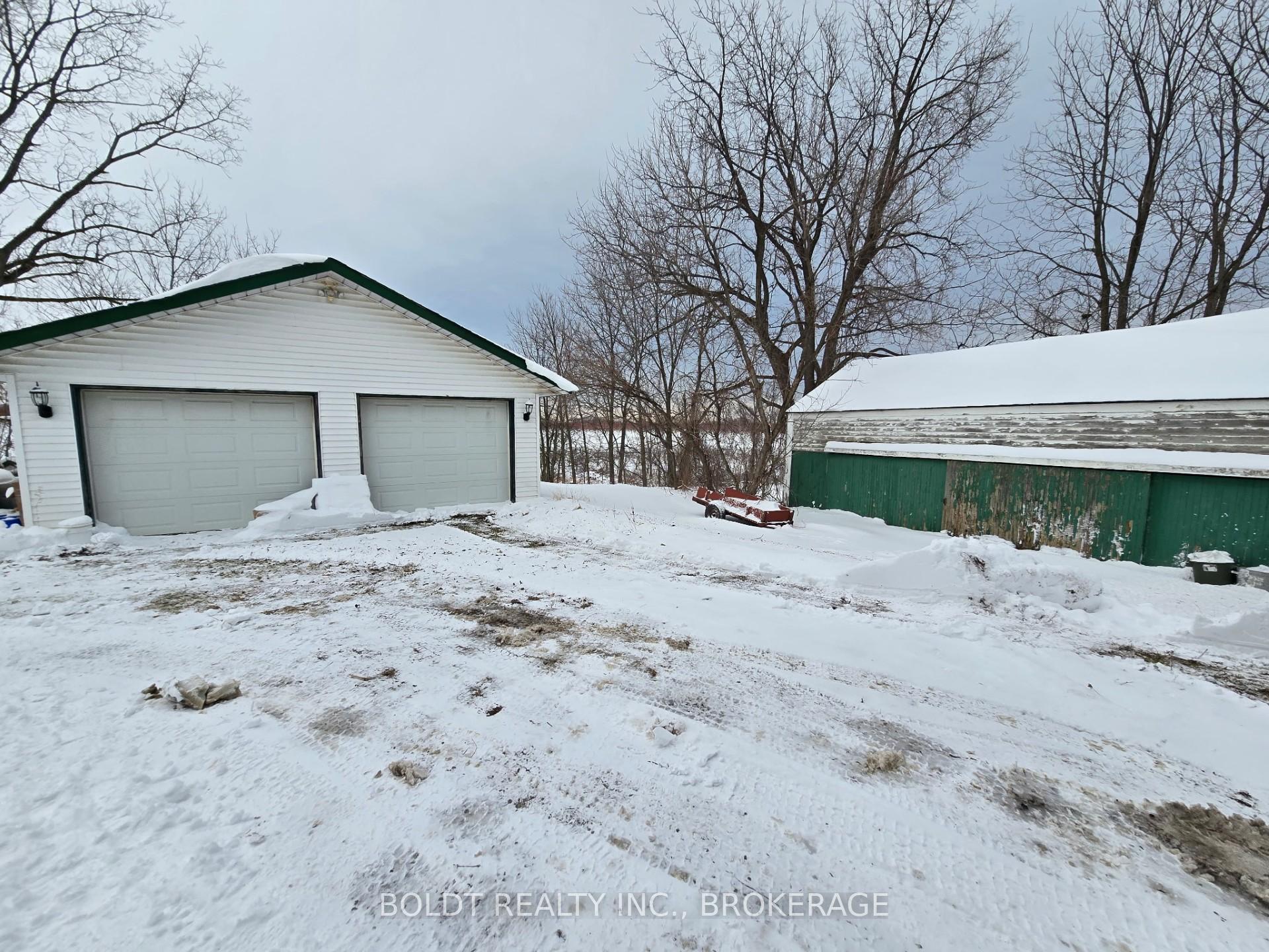 Photo 2 of 4620 Thirty Road, Lincoln, Lincoln Lake — HOMEH