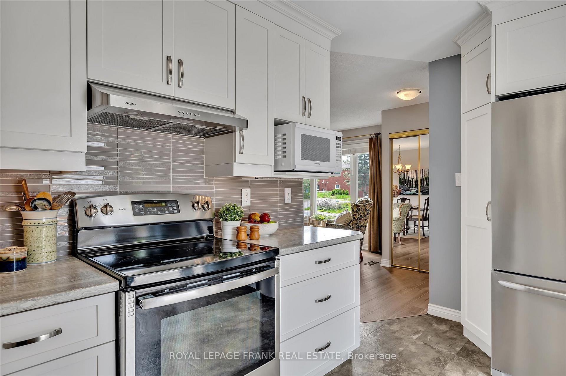 Photo 2 of 2114 Easthill Drive, Peterborough, Ashburnham Ward 4 — HOMEH