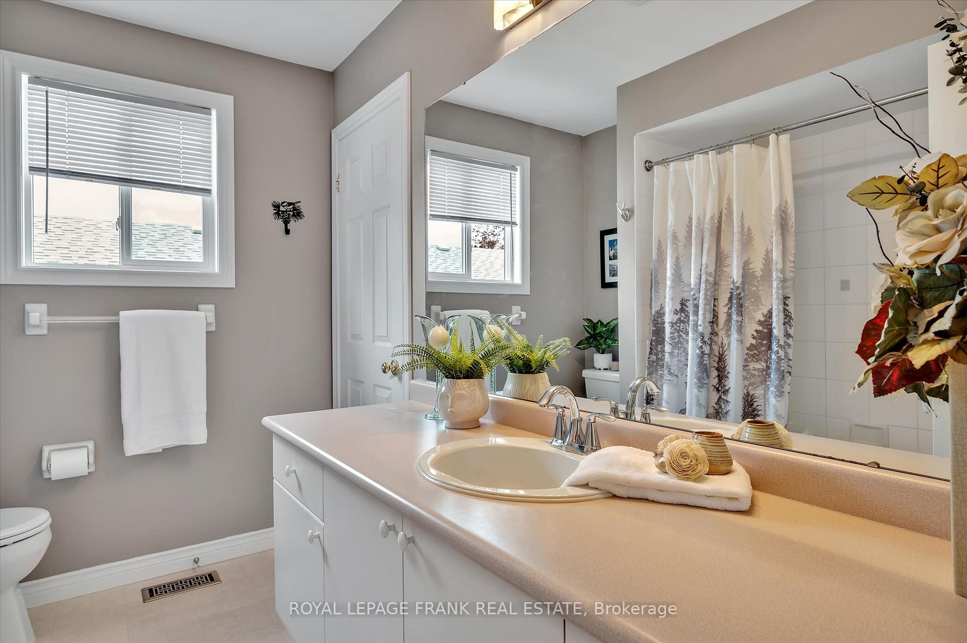 Photo 32 of 2114 Easthill Drive, Peterborough, Ashburnham Ward 4 — HOMEH