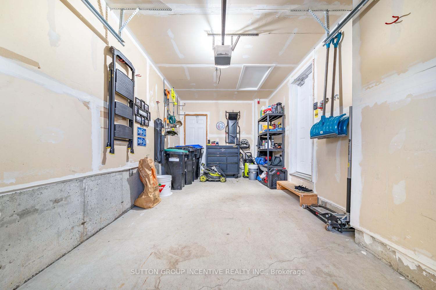 Photo 8 of 105 Collier Crescent, Essa, Angus — HOMEH