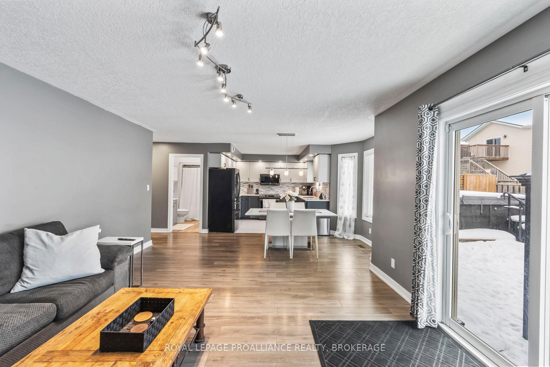 Photo 14 of 174 MacDougall Drive, Loyalist, Amherstview — HOMEH