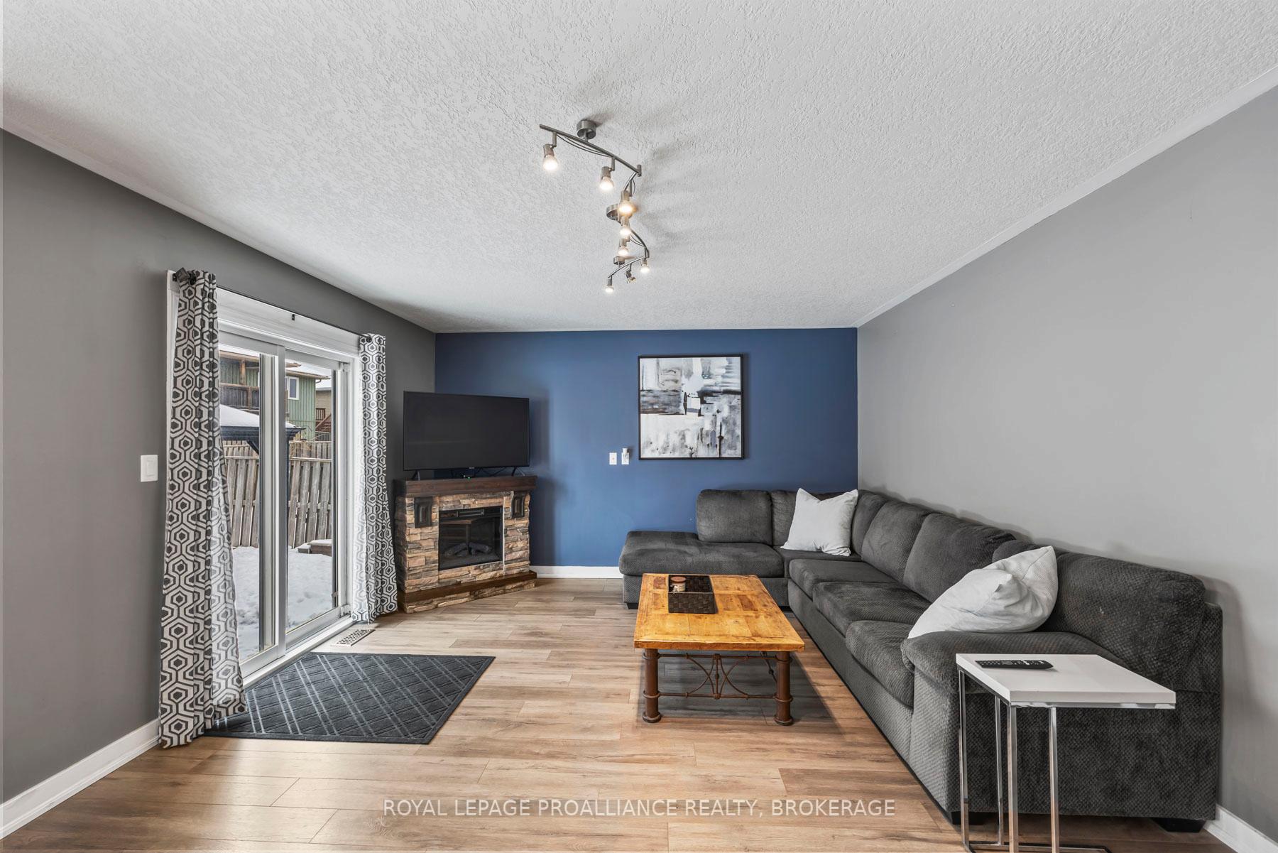Photo 29 of 174 MacDougall Drive, Loyalist, Amherstview — HOMEH