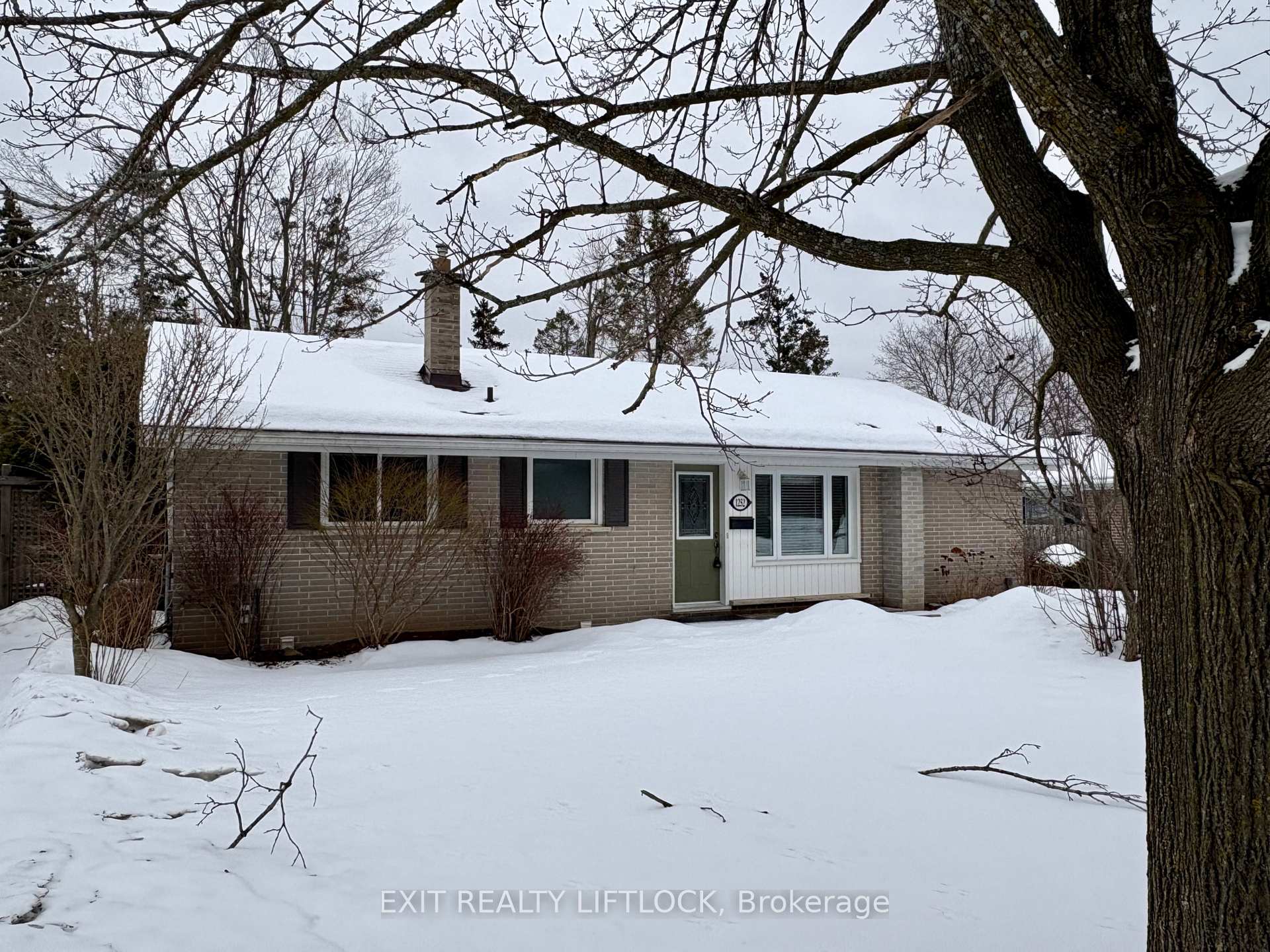 Front of 1252 Royal Drive