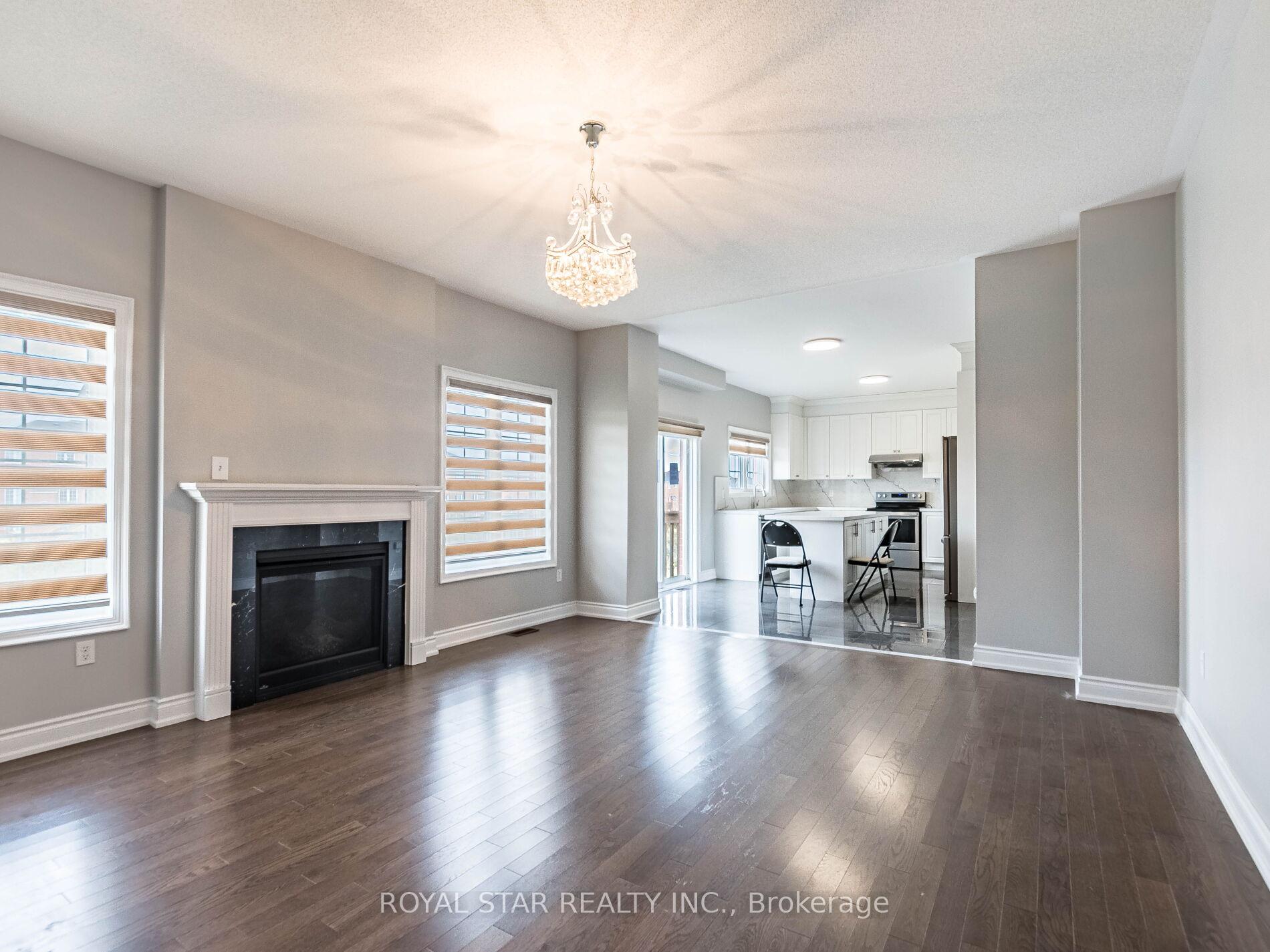 Photo 10 of 275 Checkerberry Crescent, Brampton, Sandringham-Wellington — HOMEH