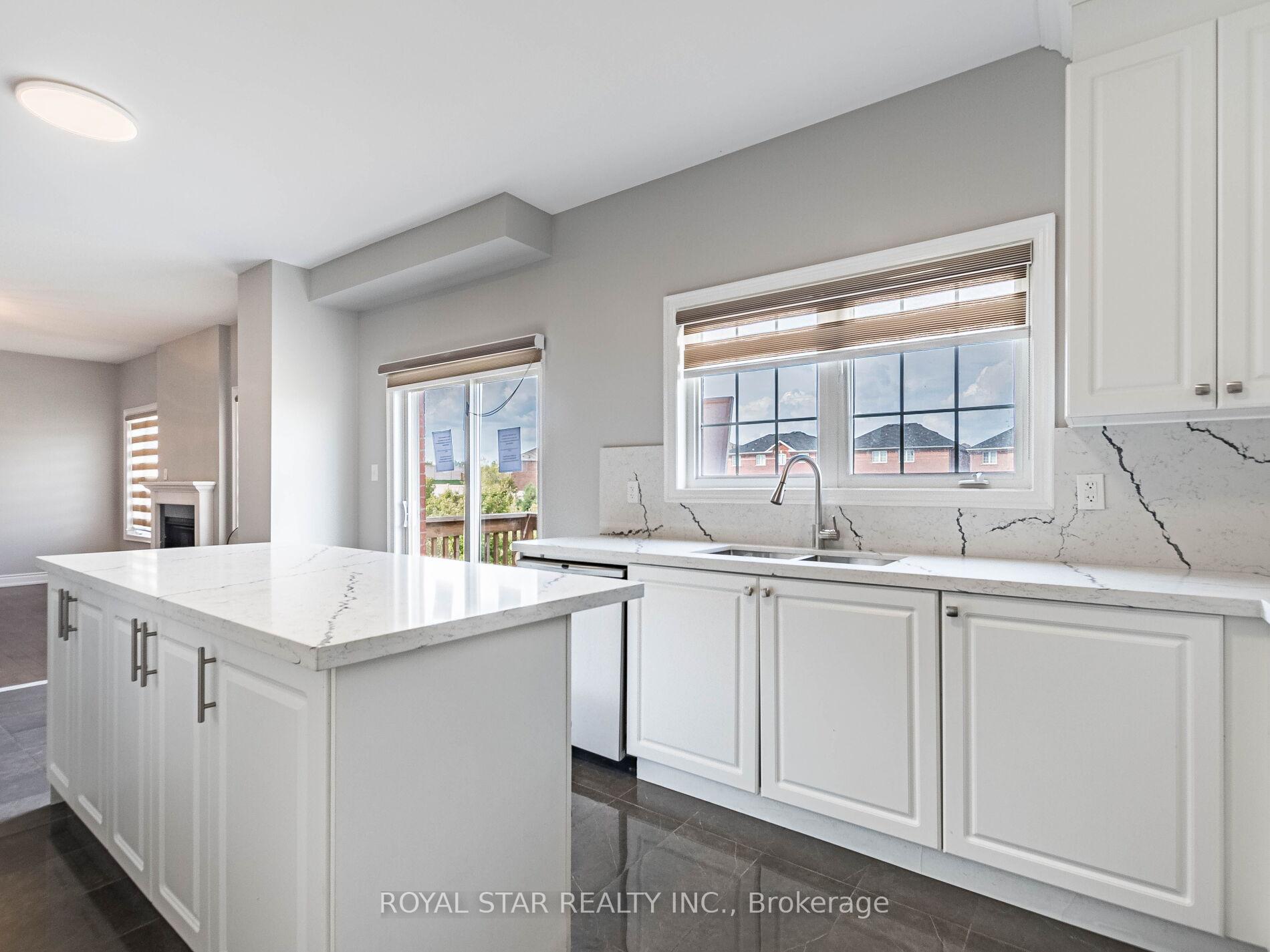 Photo 14 of 275 Checkerberry Crescent, Brampton, Sandringham-Wellington — HOMEH