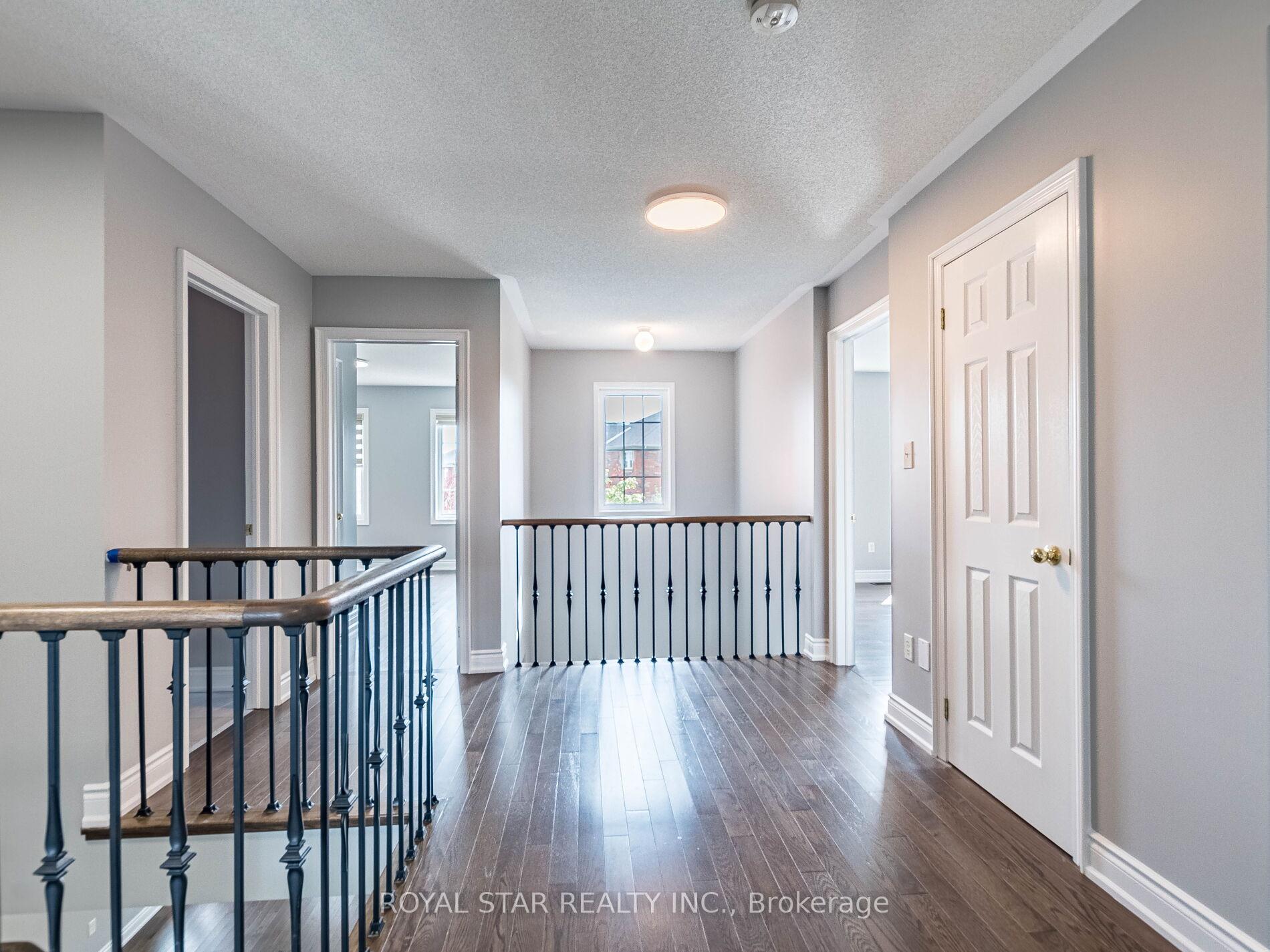 Photo 17 of 275 Checkerberry Crescent, Brampton, Sandringham-Wellington — HOMEH