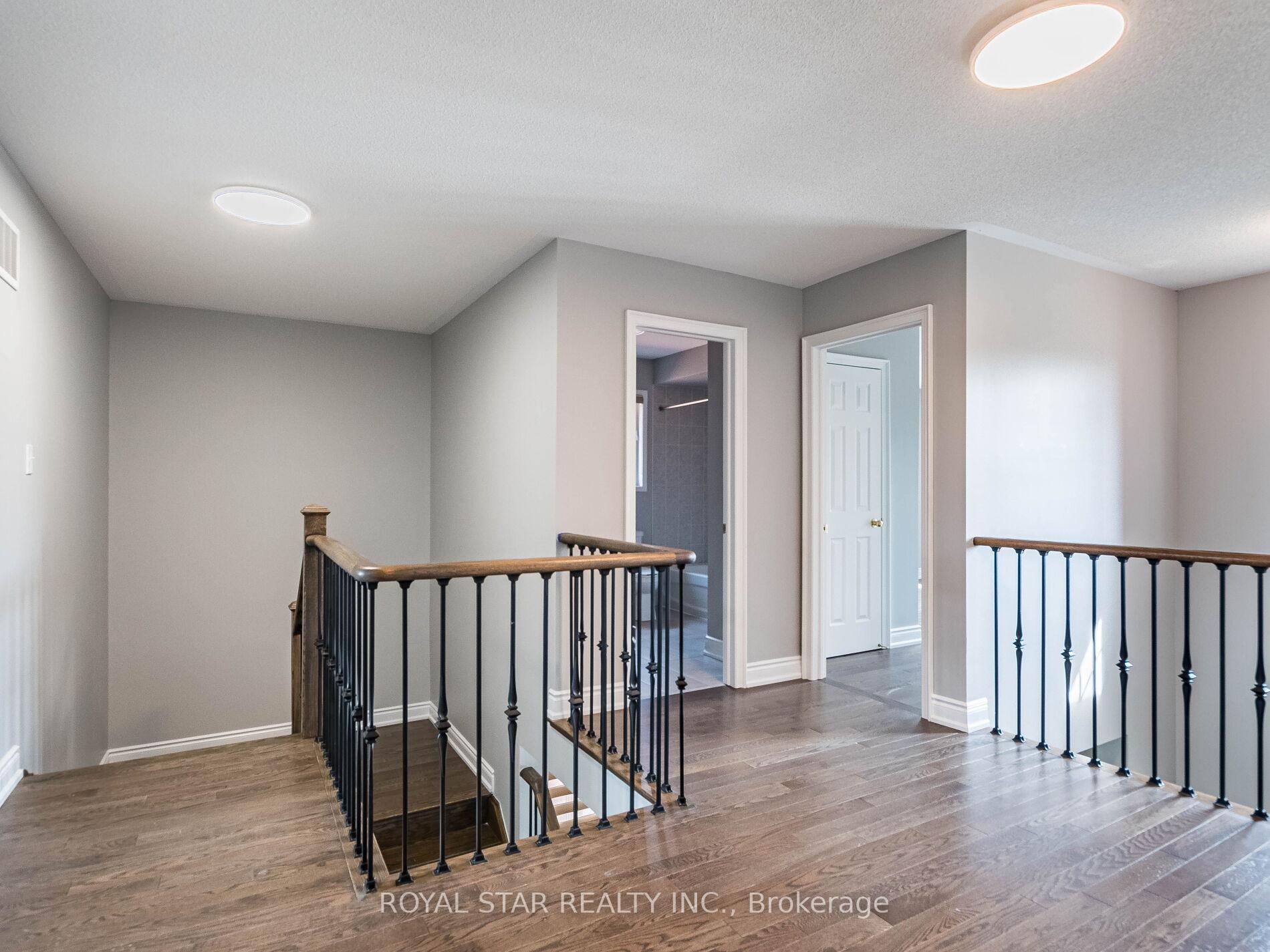 Photo 18 of 275 Checkerberry Crescent, Brampton, Sandringham-Wellington — HOMEH