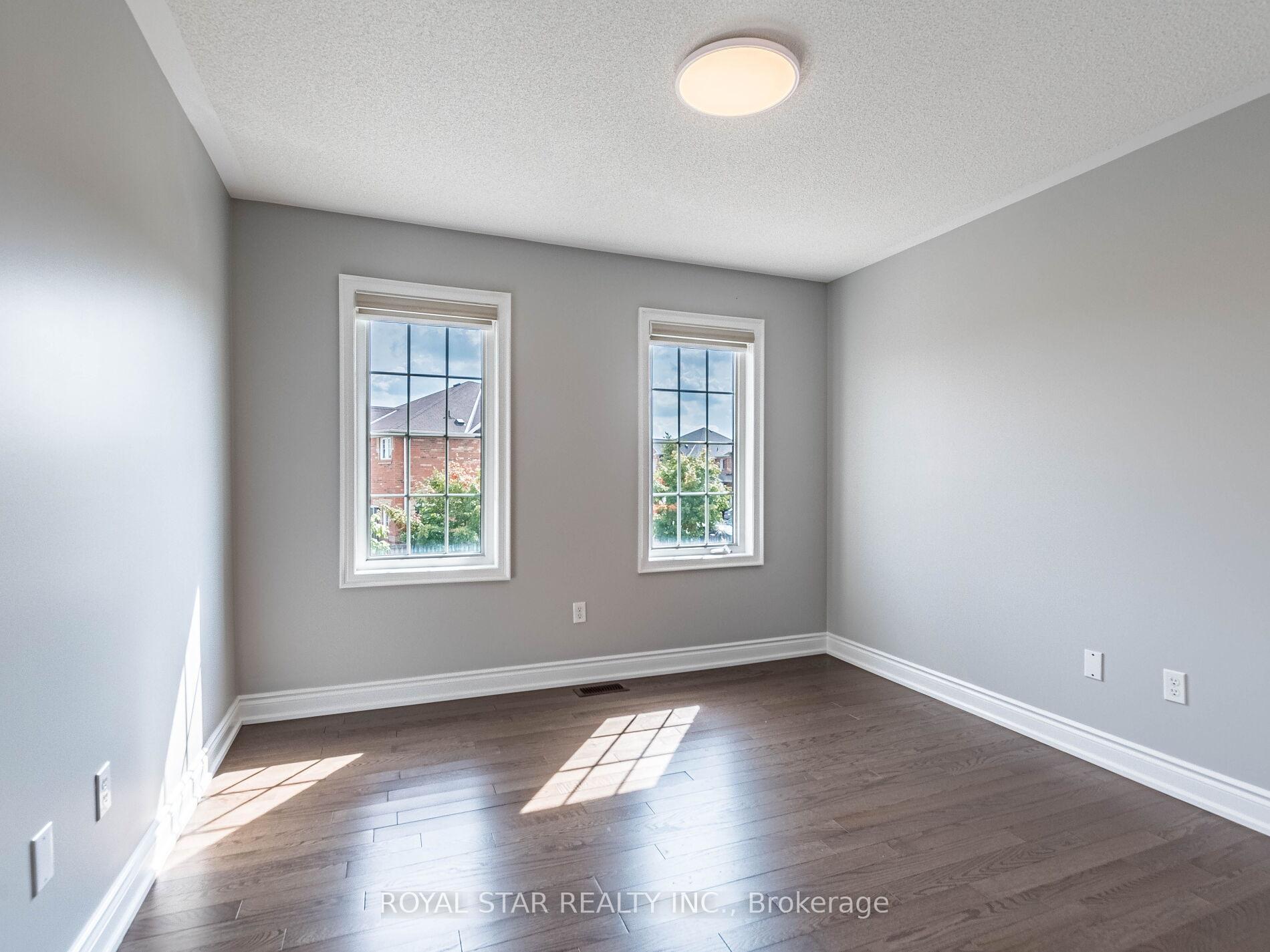 Photo 25 of 275 Checkerberry Crescent, Brampton, Sandringham-Wellington — HOMEH