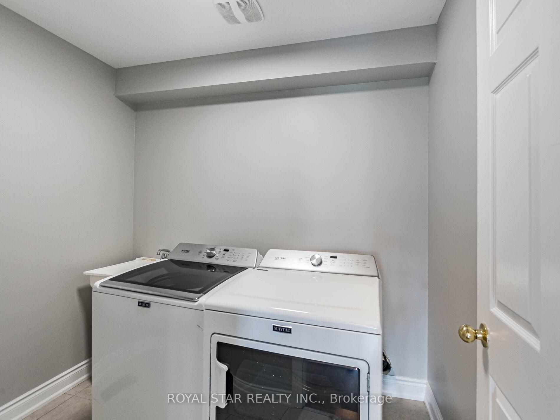 Photo 31 of 275 Checkerberry Crescent, Brampton, Sandringham-Wellington — HOMEH