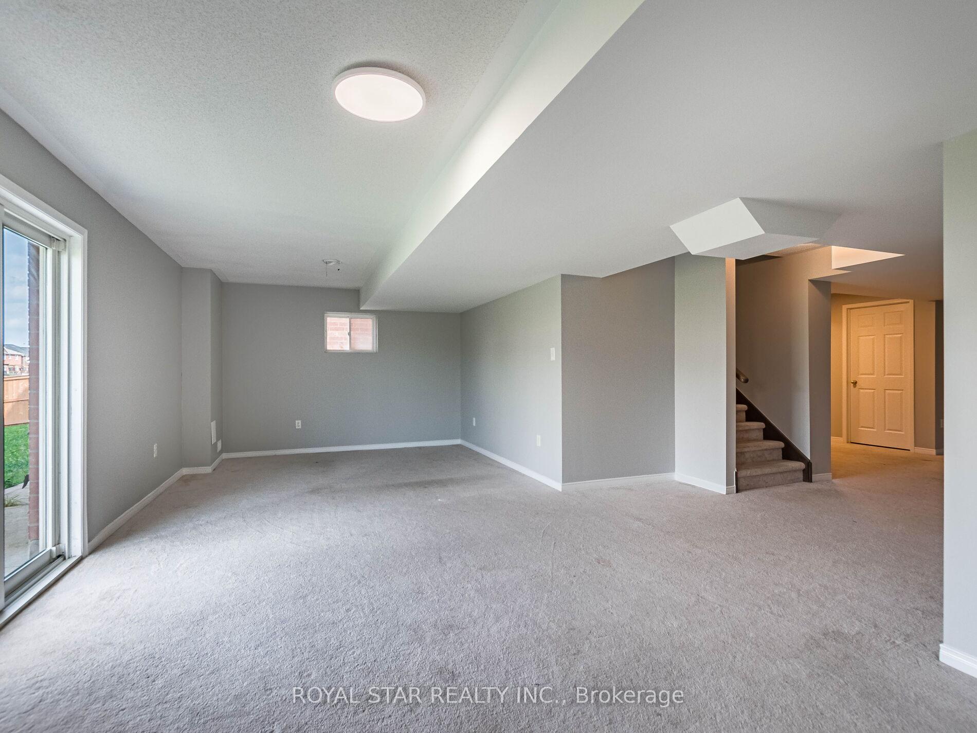 Photo 35 of 275 Checkerberry Crescent, Brampton, Sandringham-Wellington — HOMEH