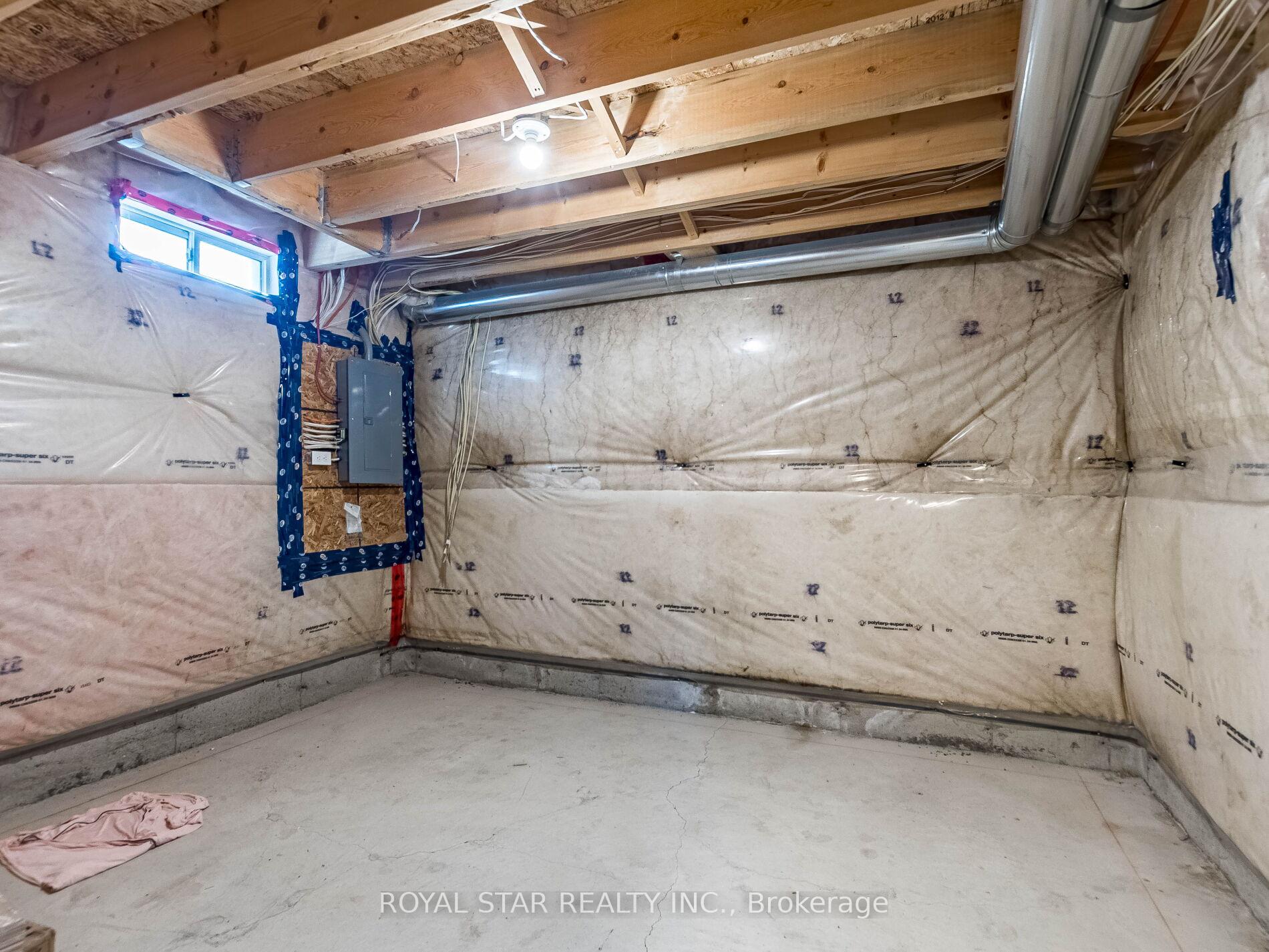 Photo 42 of 275 Checkerberry Crescent, Brampton, Sandringham-Wellington — HOMEH