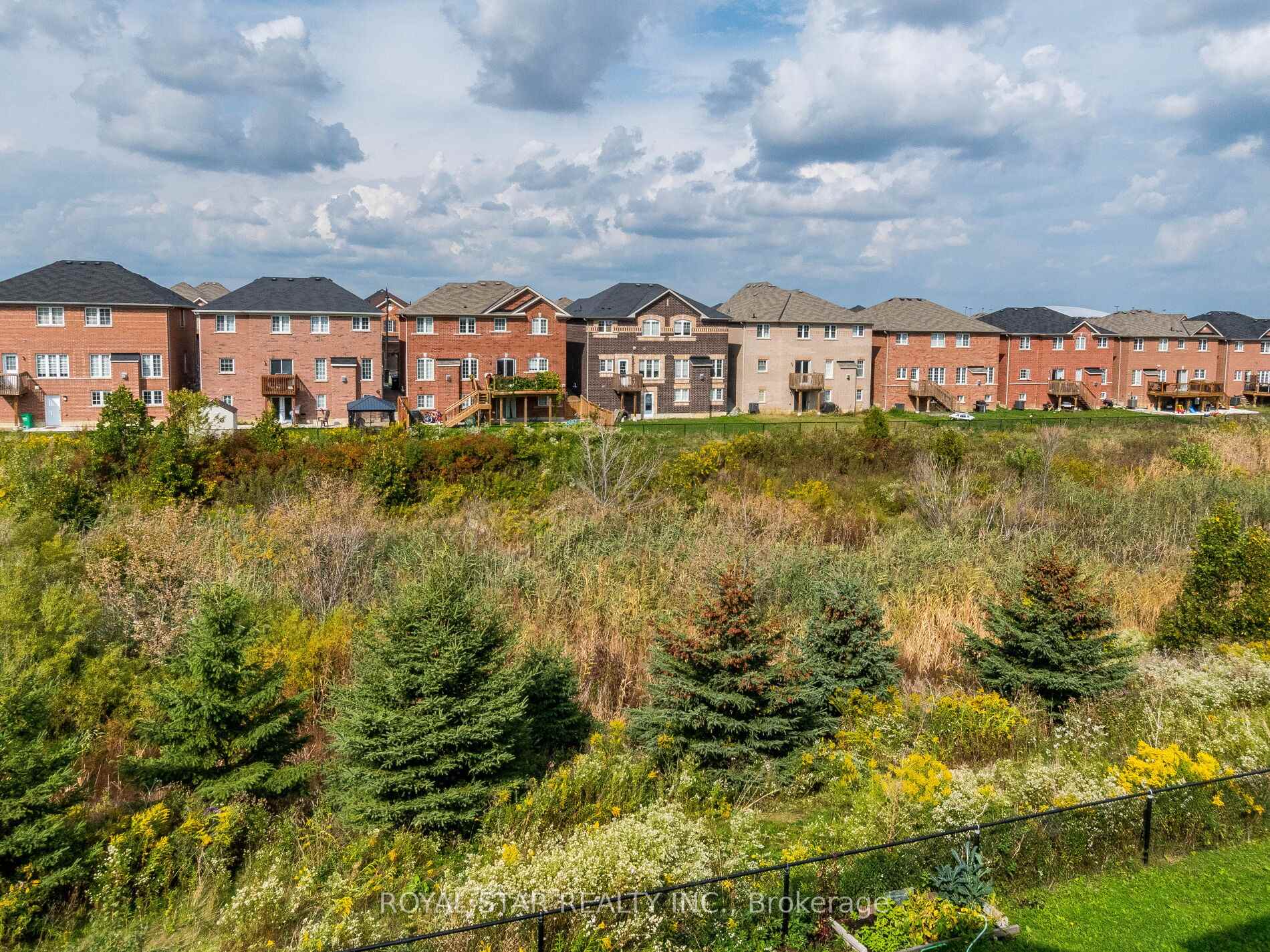 Photo 48 of 275 Checkerberry Crescent, Brampton, Sandringham-Wellington — HOMEH