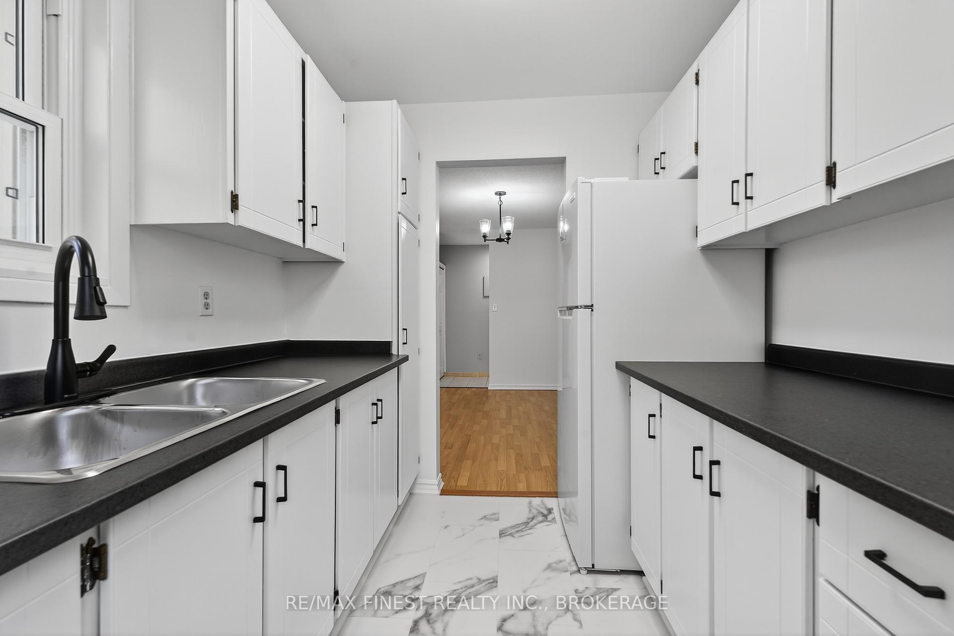 Photo 6 of Unit 303, 1010 Pembridge Crescent, Kingston, North of Taylor-Kidd Blvd — HOMEH