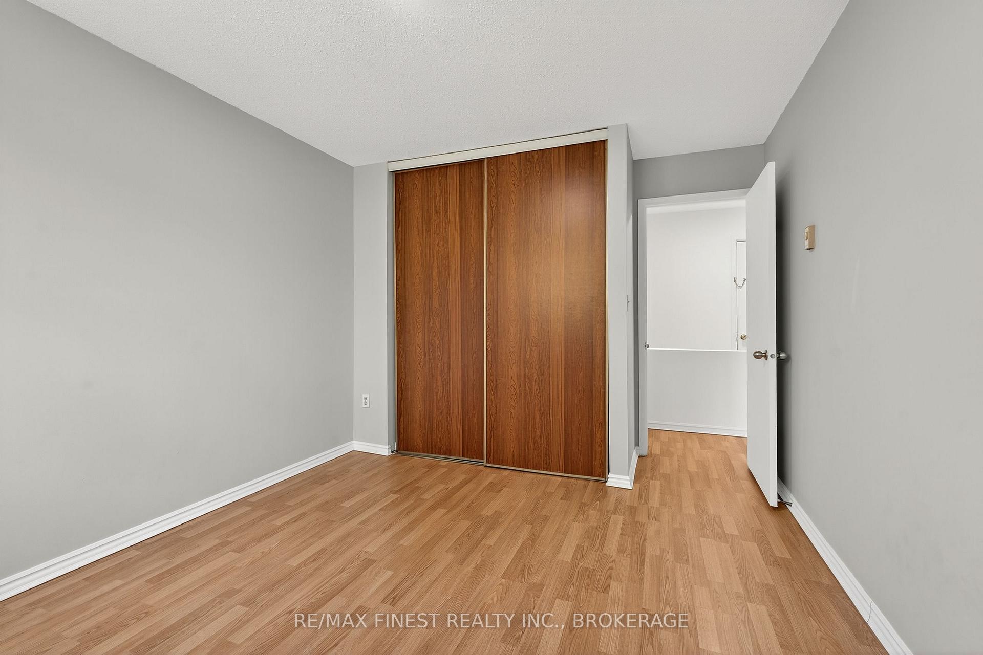 Photo 7 of Unit 303, 1010 Pembridge Crescent, Kingston, North of Taylor-Kidd Blvd — HOMEH