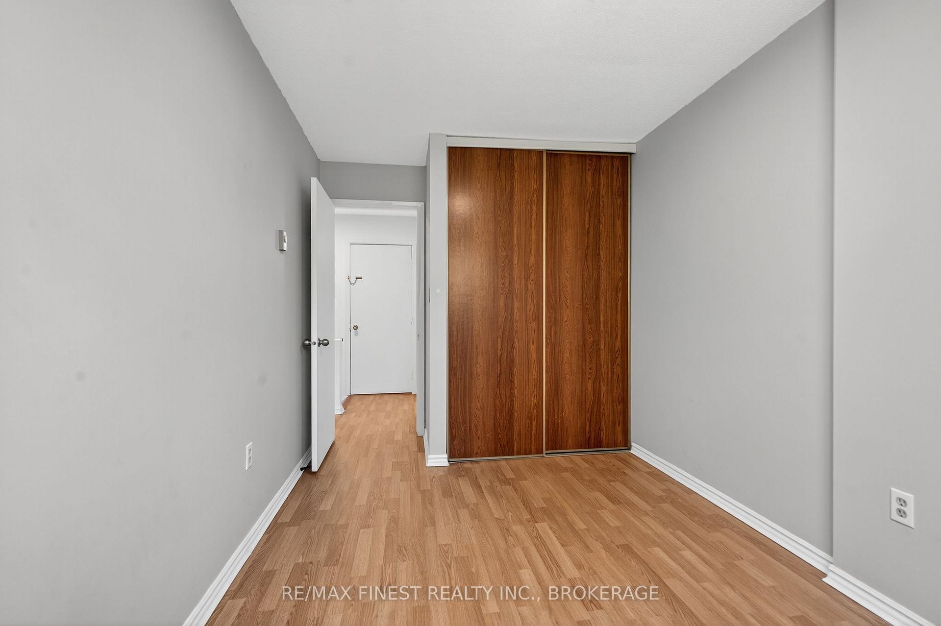 Photo 9 of Unit 303, 1010 Pembridge Crescent, Kingston, North of Taylor-Kidd Blvd — HOMEH