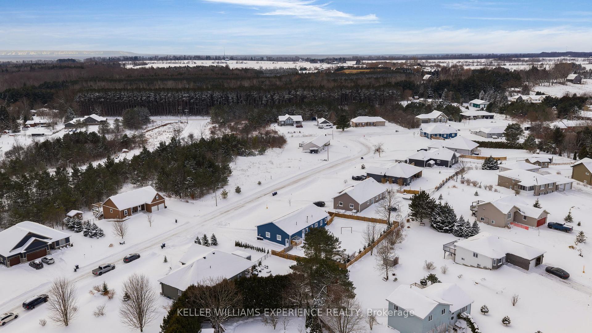 Photo 13 of 24 Rue Helene, Tiny, Lafontaine — HOMEH
