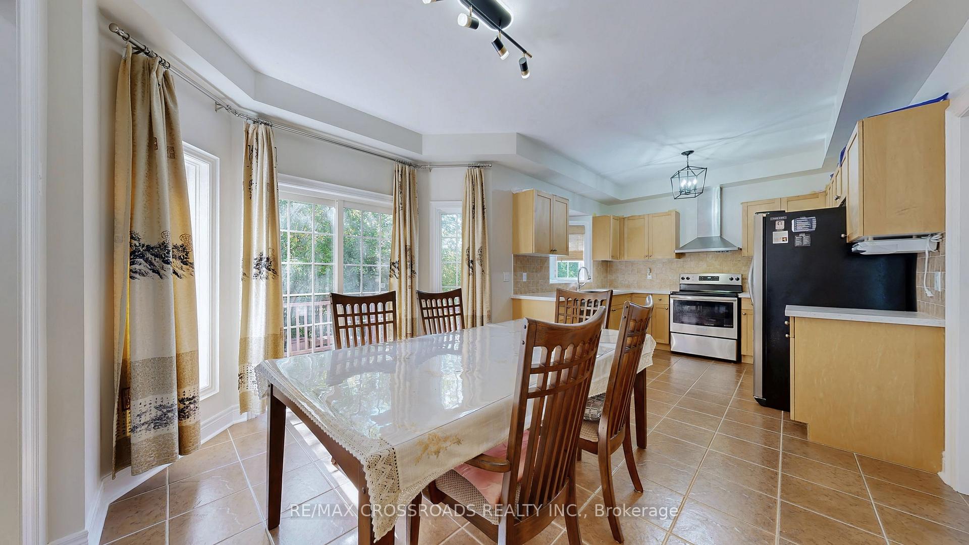 Photo 33 of 8 Roberson Drive, Ajax, Central West — HOMEH