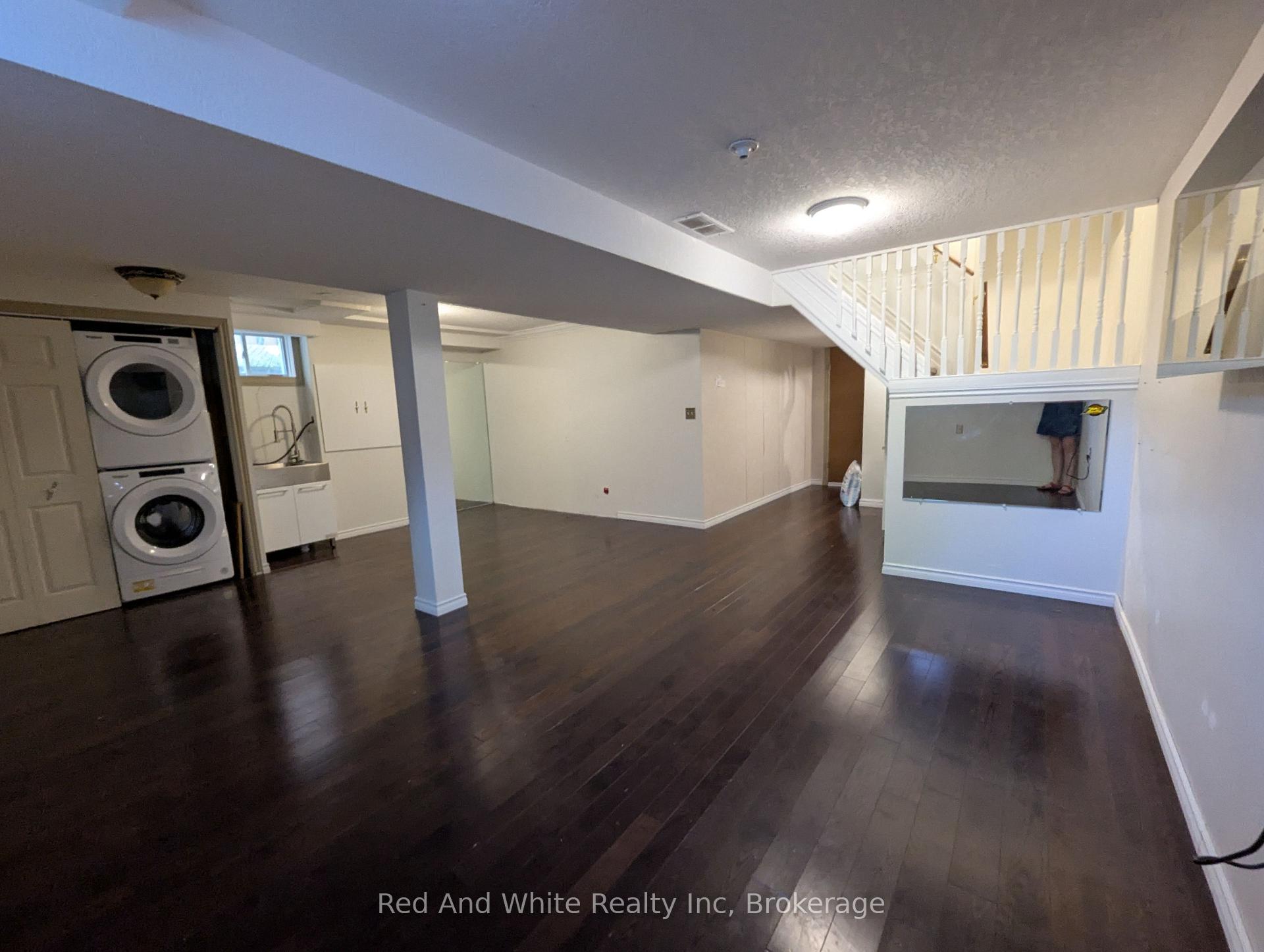 Photo 24 of 129 Doyle Drive, Guelph, Clairfields/Hanlon Business Park — HOMEH