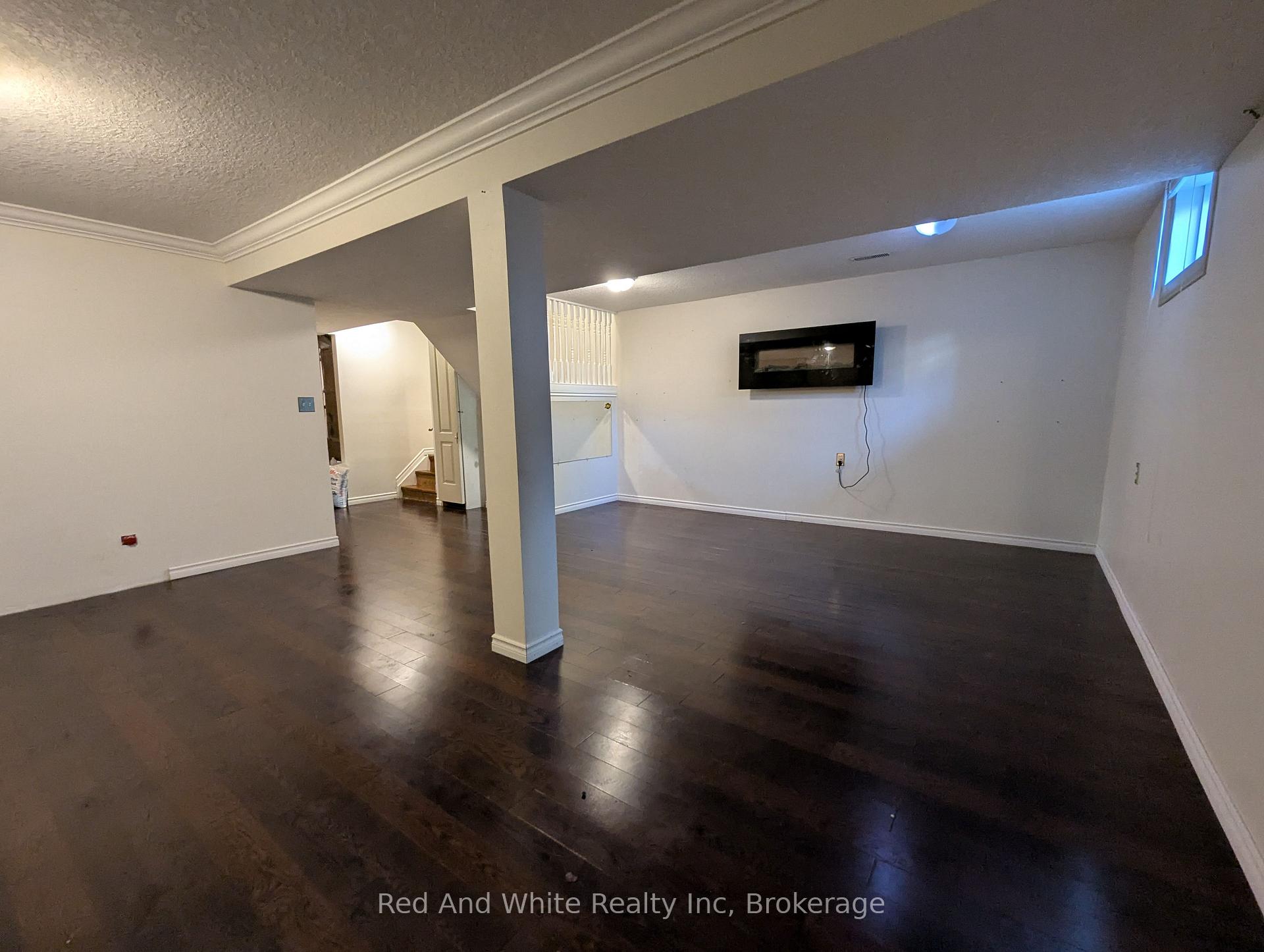 Photo 25 of 129 Doyle Drive, Guelph, Clairfields/Hanlon Business Park — HOMEH