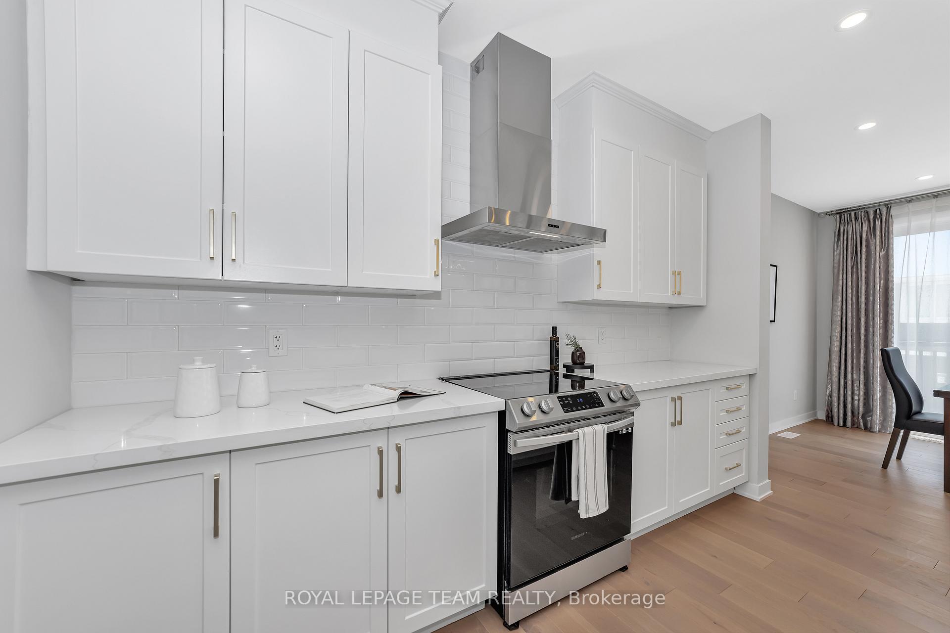 Photo 12 of 279 Ketchikan Crescent, Ottawa, Kanata - Kanata Lakes/Heritage Hills — HOMEH