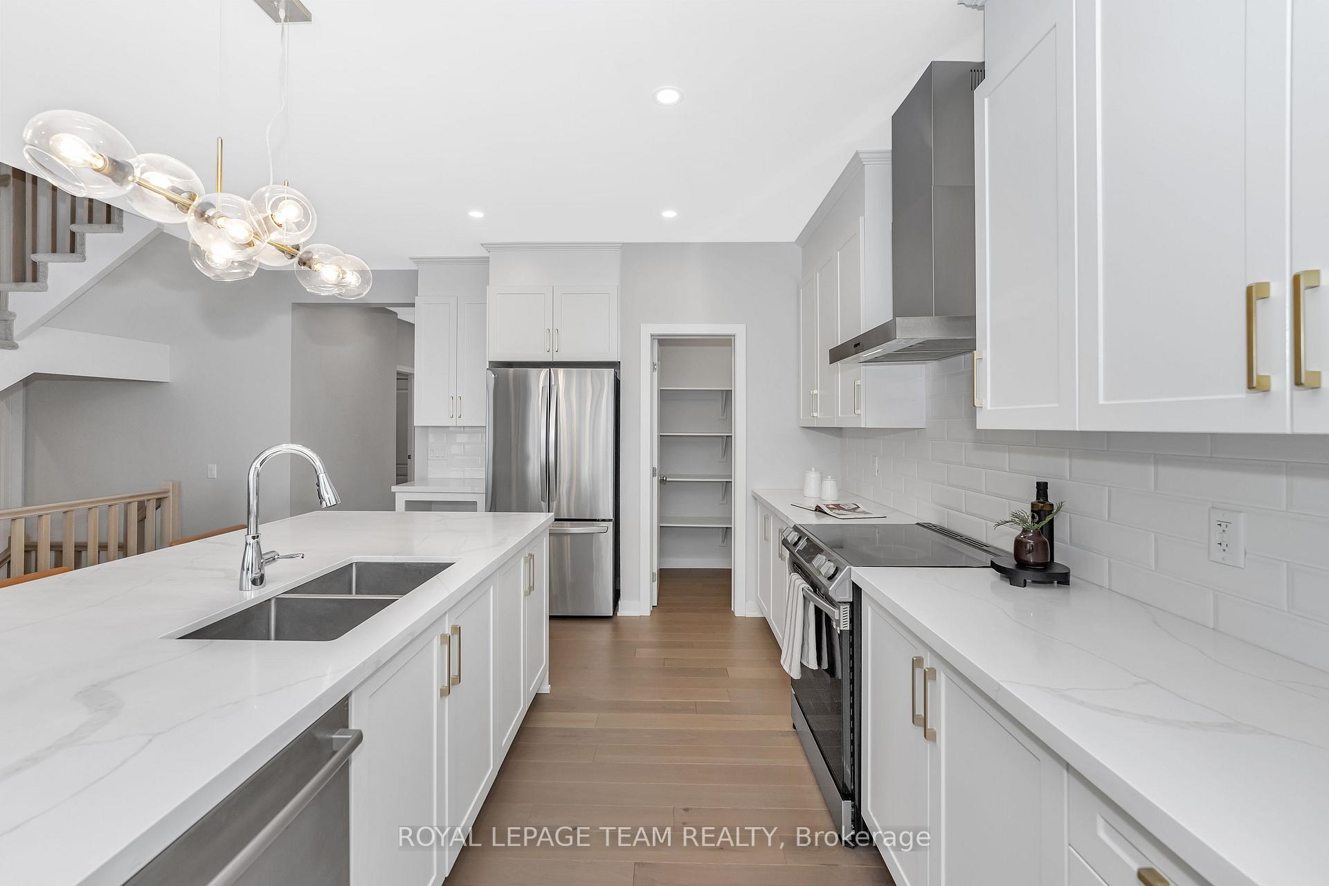 Photo 16 of 279 Ketchikan Crescent, Ottawa, Kanata - Kanata Lakes/Heritage Hills — HOMEH