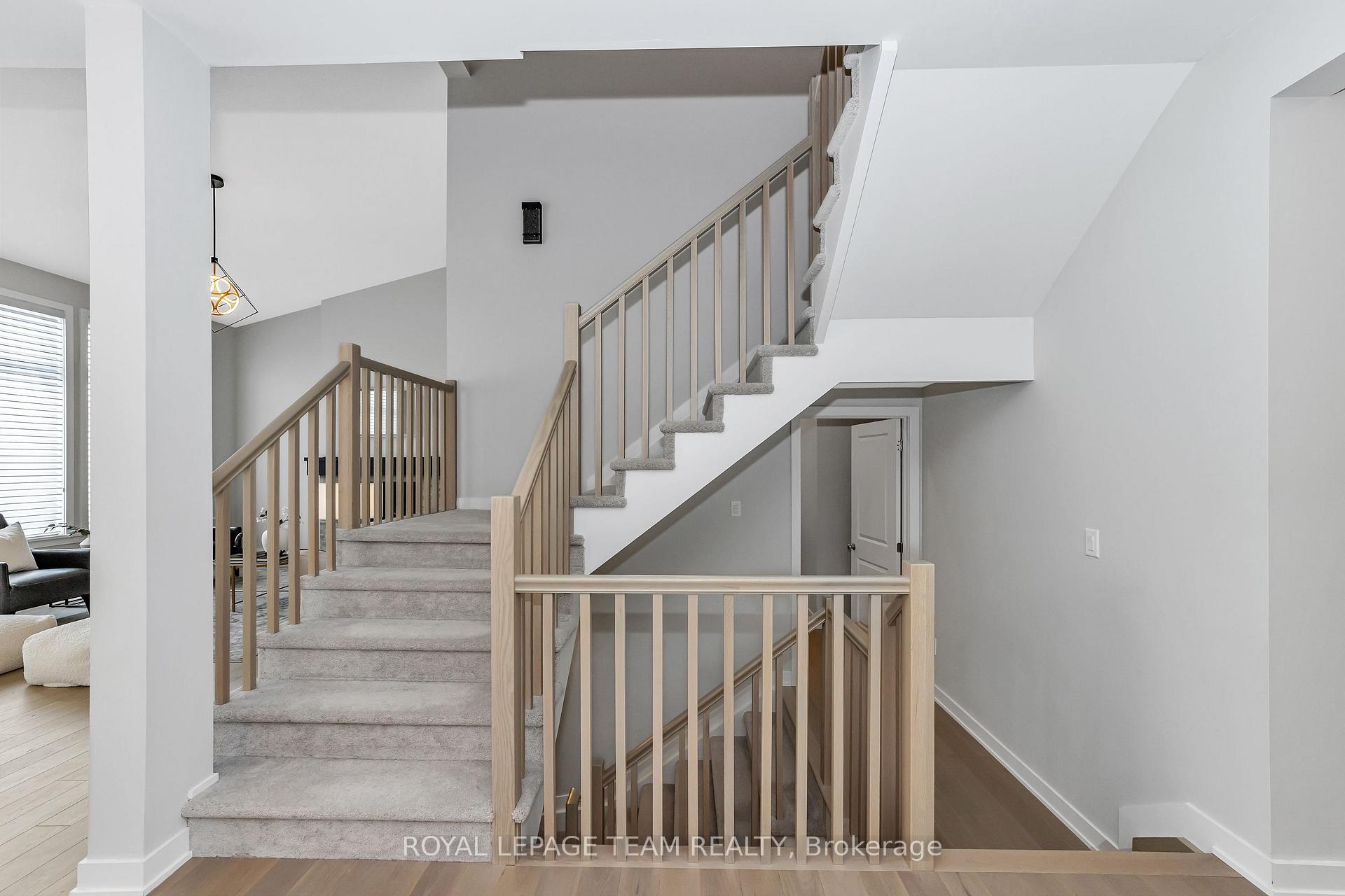 Photo 11 of 279 Ketchikan Crescent, Ottawa, Kanata - Kanata Lakes/Heritage Hills — HOMEH
