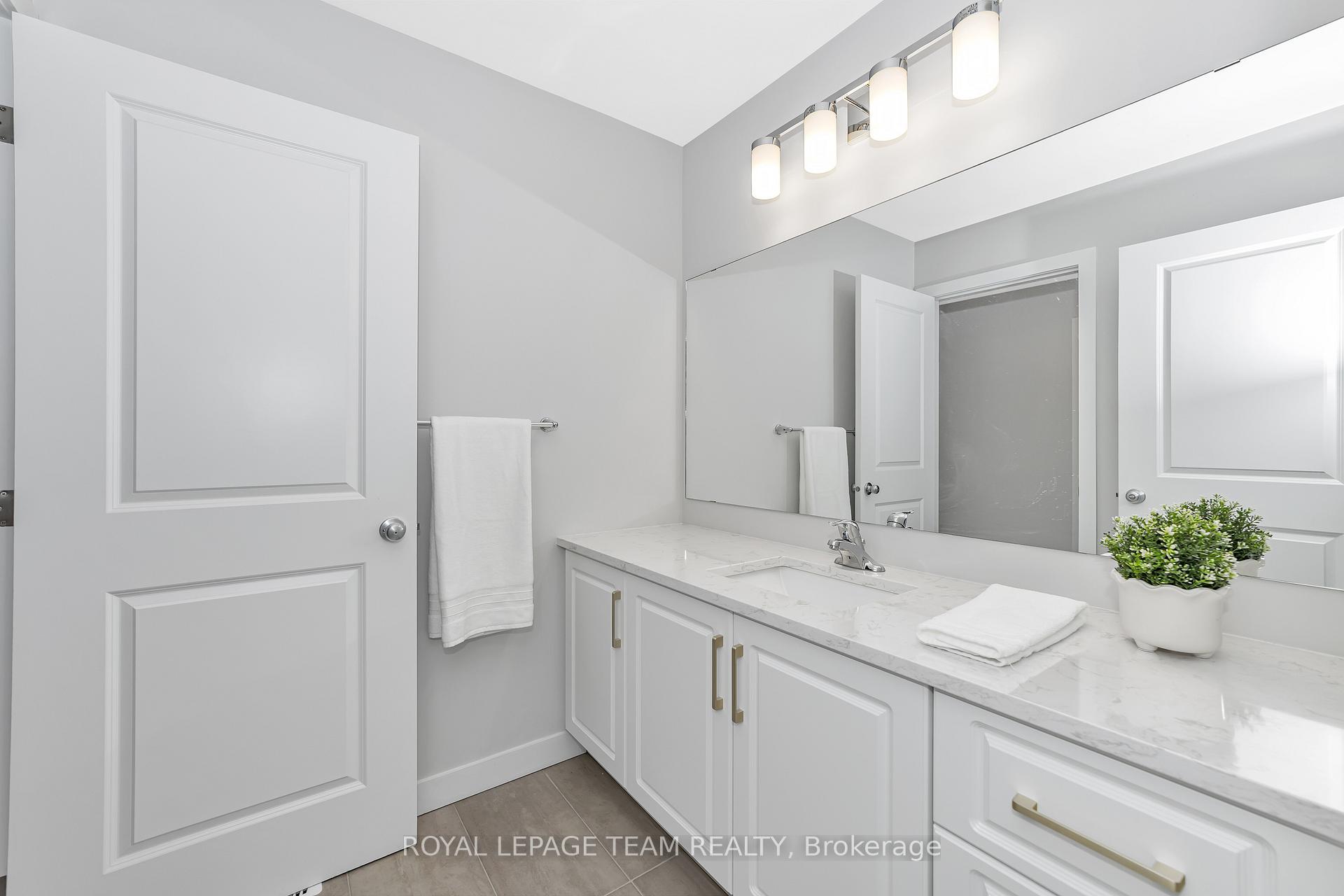 Photo 26 of 279 Ketchikan Crescent, Ottawa, Kanata - Kanata Lakes/Heritage Hills — HOMEH