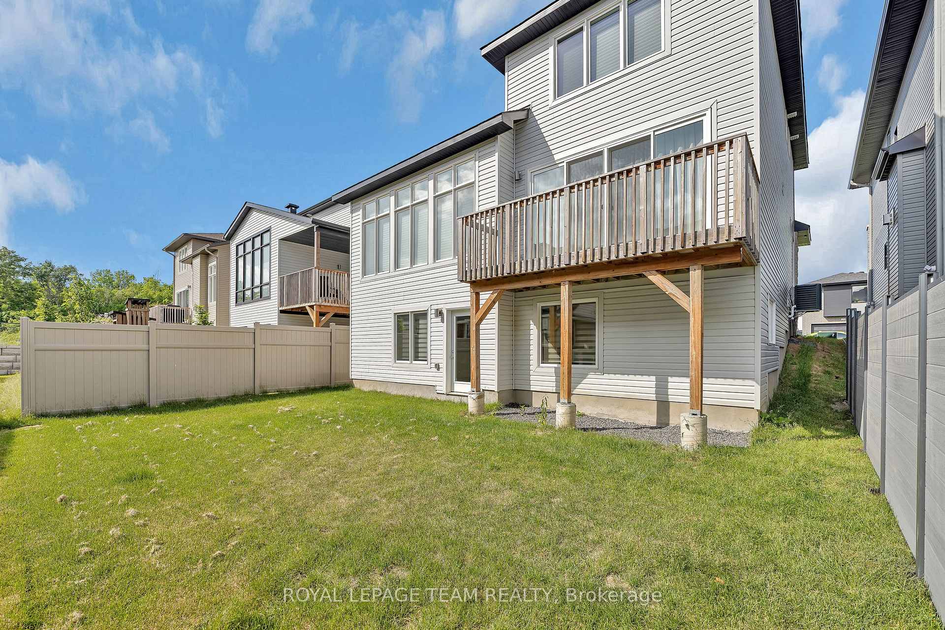 Photo 21 of 279 Ketchikan Crescent, Ottawa, Kanata - Kanata Lakes/Heritage Hills — HOMEH