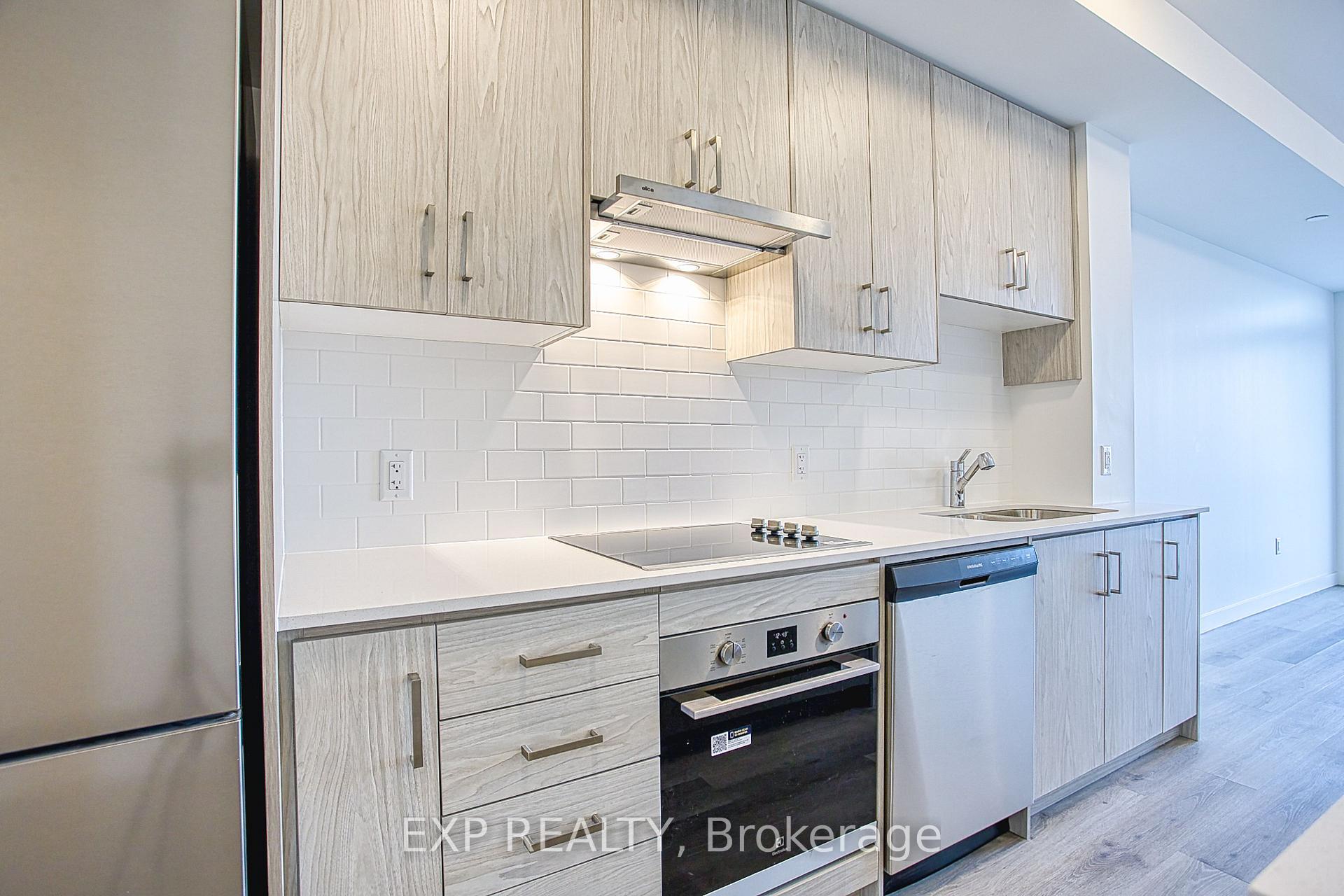 Photo 13 of Unit 408, 461 Green Road, Hamilton, Lakeshore — HOMEH