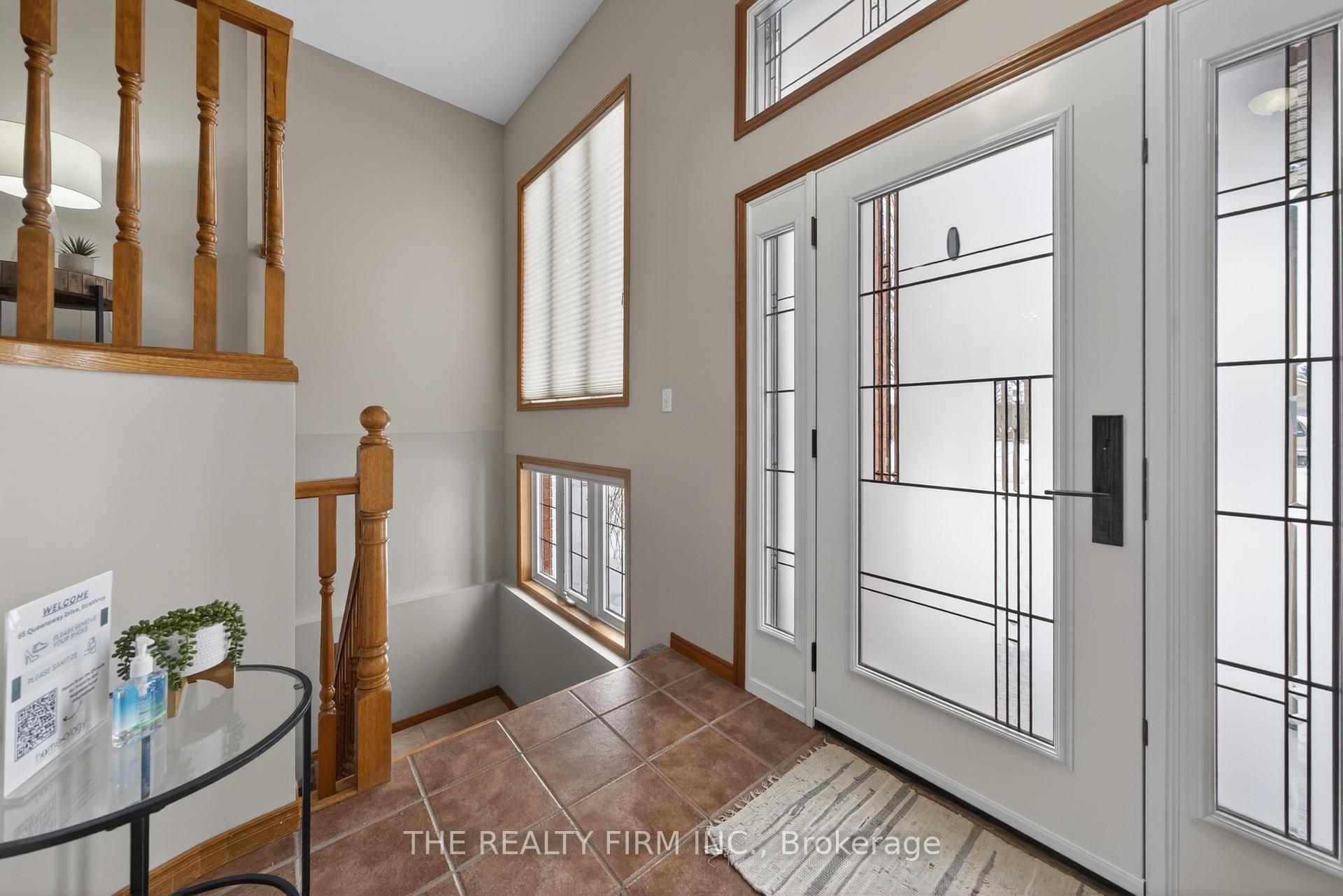 Photo 4 of 55 Queensway Drive, Strathroy-Caradoc, SE — HOMEH