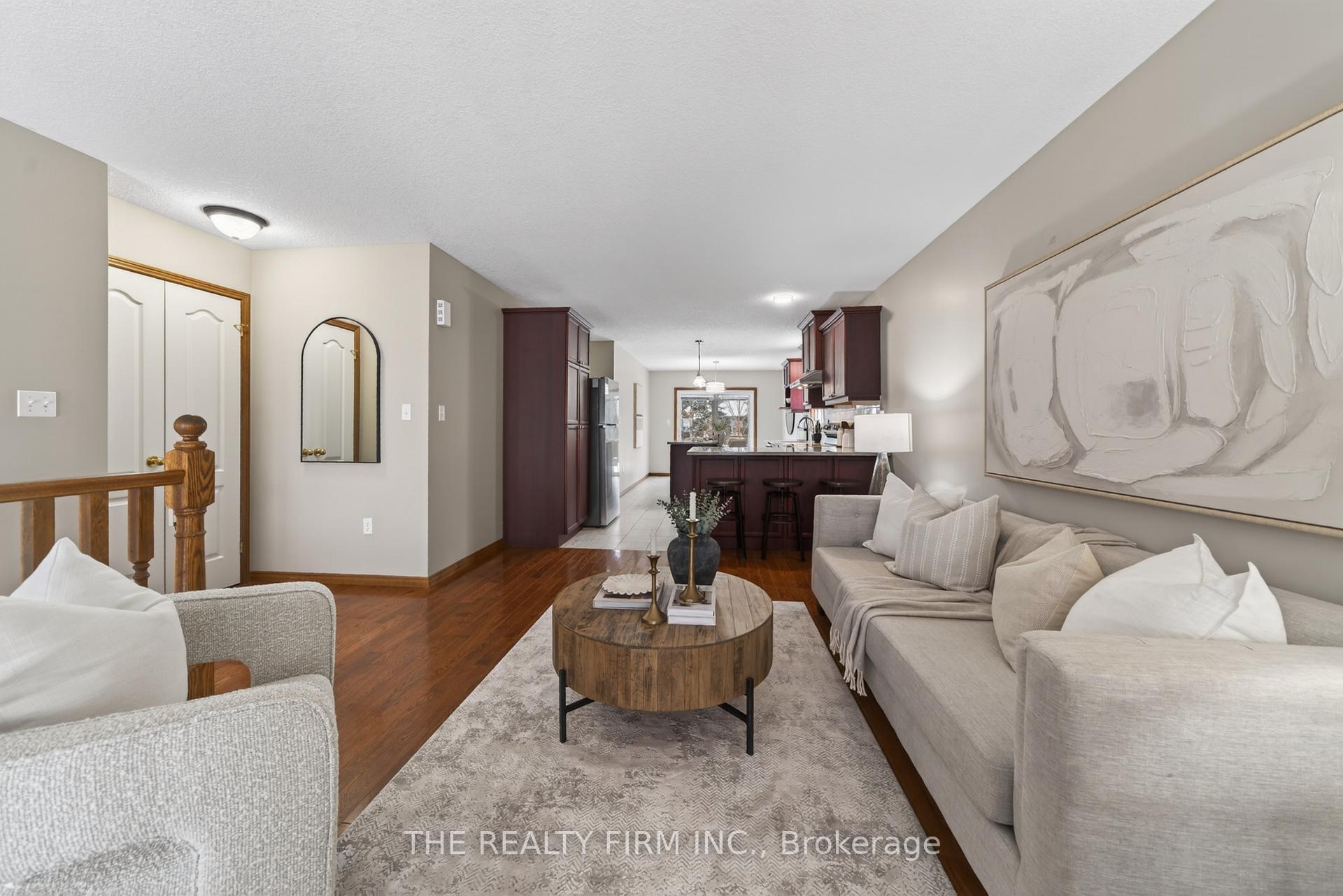 Photo 6 of 55 Queensway Drive, Strathroy-Caradoc, SE — HOMEH