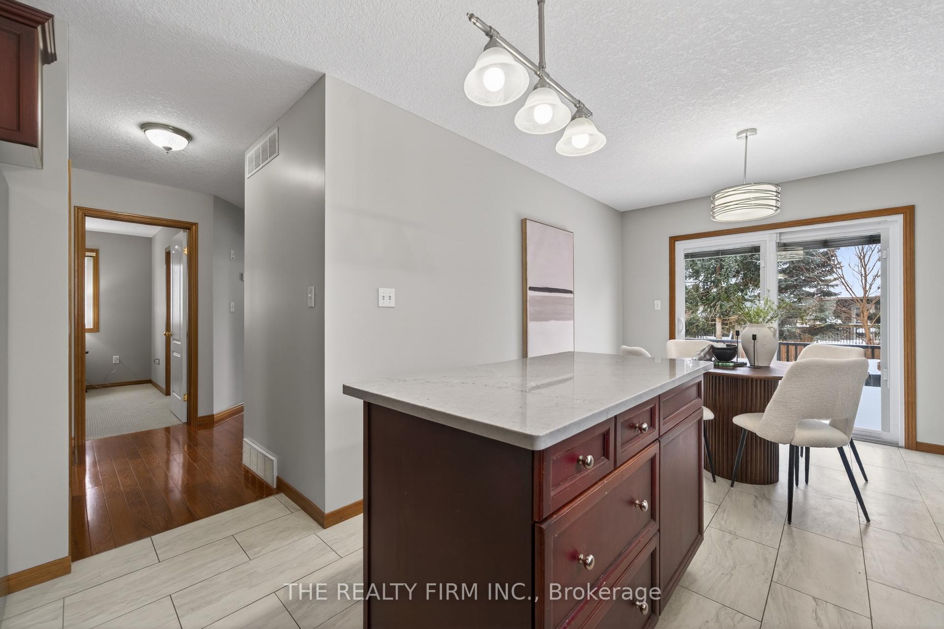 Photo 13 of 55 Queensway Drive, Strathroy-Caradoc, SE — HOMEH