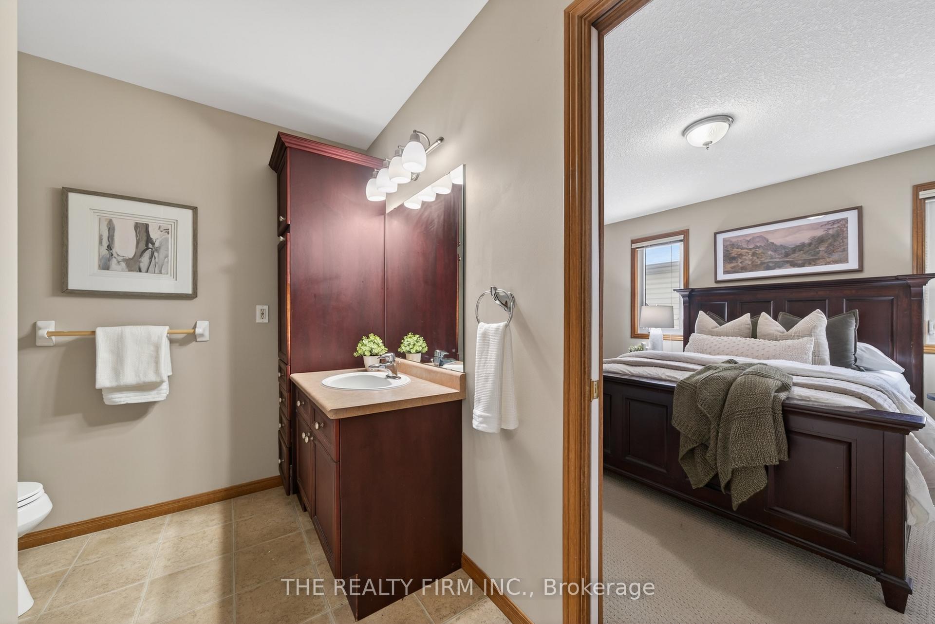 Photo 14 of 55 Queensway Drive, Strathroy-Caradoc, SE — HOMEH