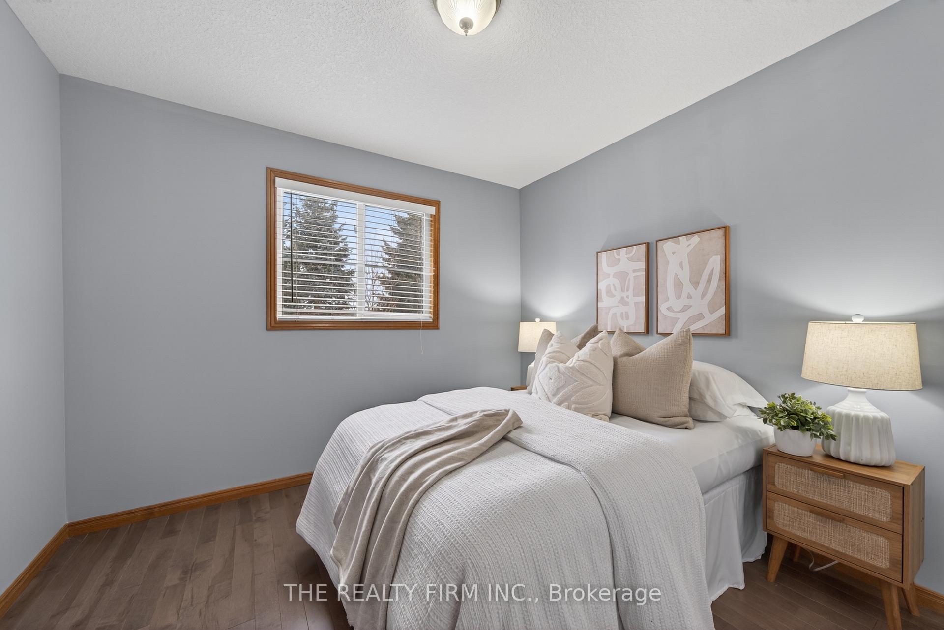 Photo 39 of 55 Queensway Drive, Strathroy-Caradoc, SE — HOMEH