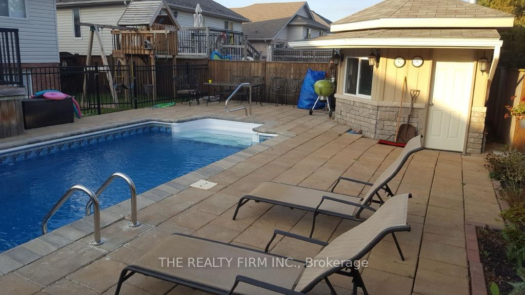 Photo 30 of 55 Queensway Drive, Strathroy-Caradoc, SE — HOMEH