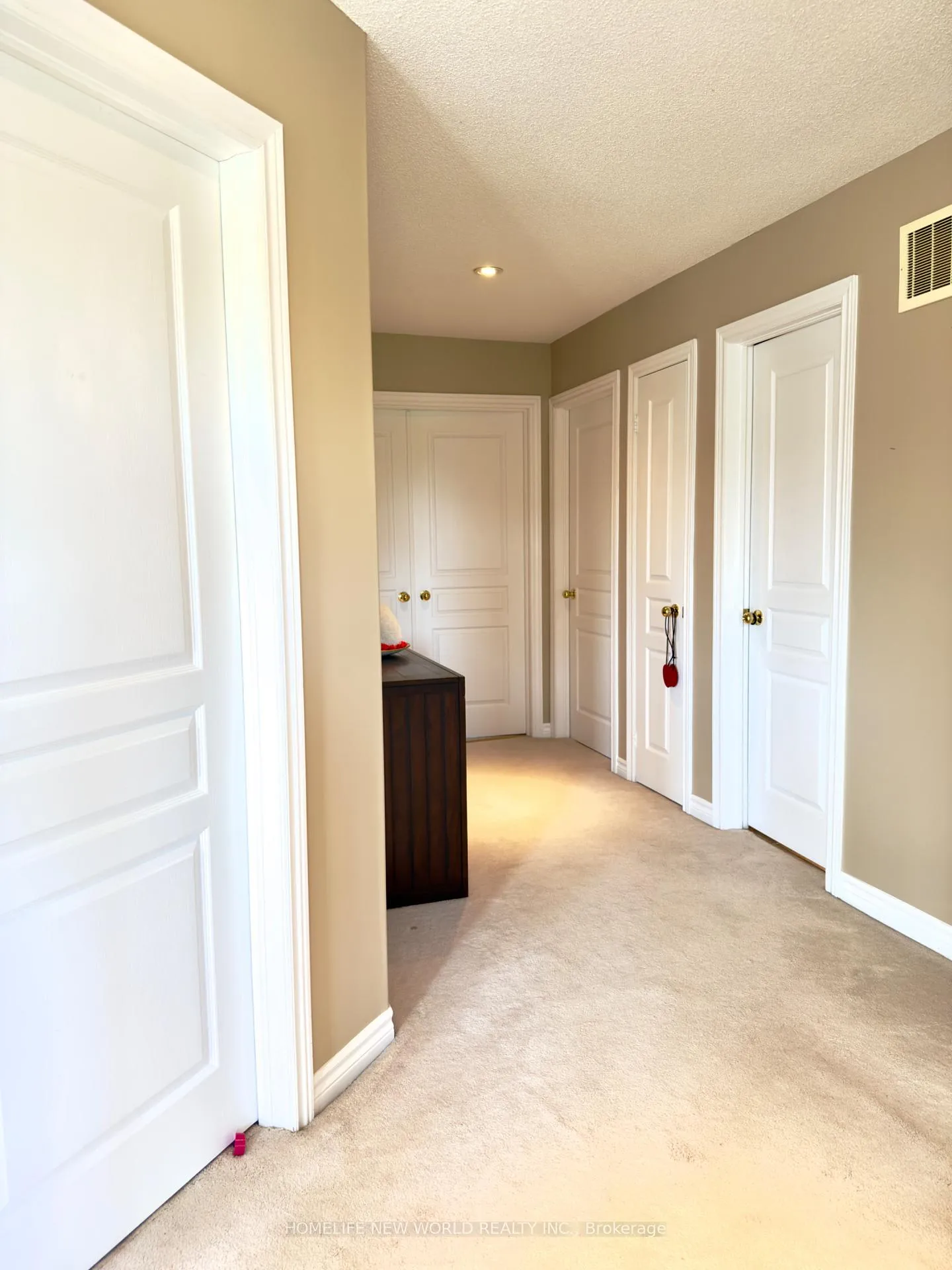 Photo 40 of 26 Stuart Avenue, Barrie, Innis-Shore — HOMEH