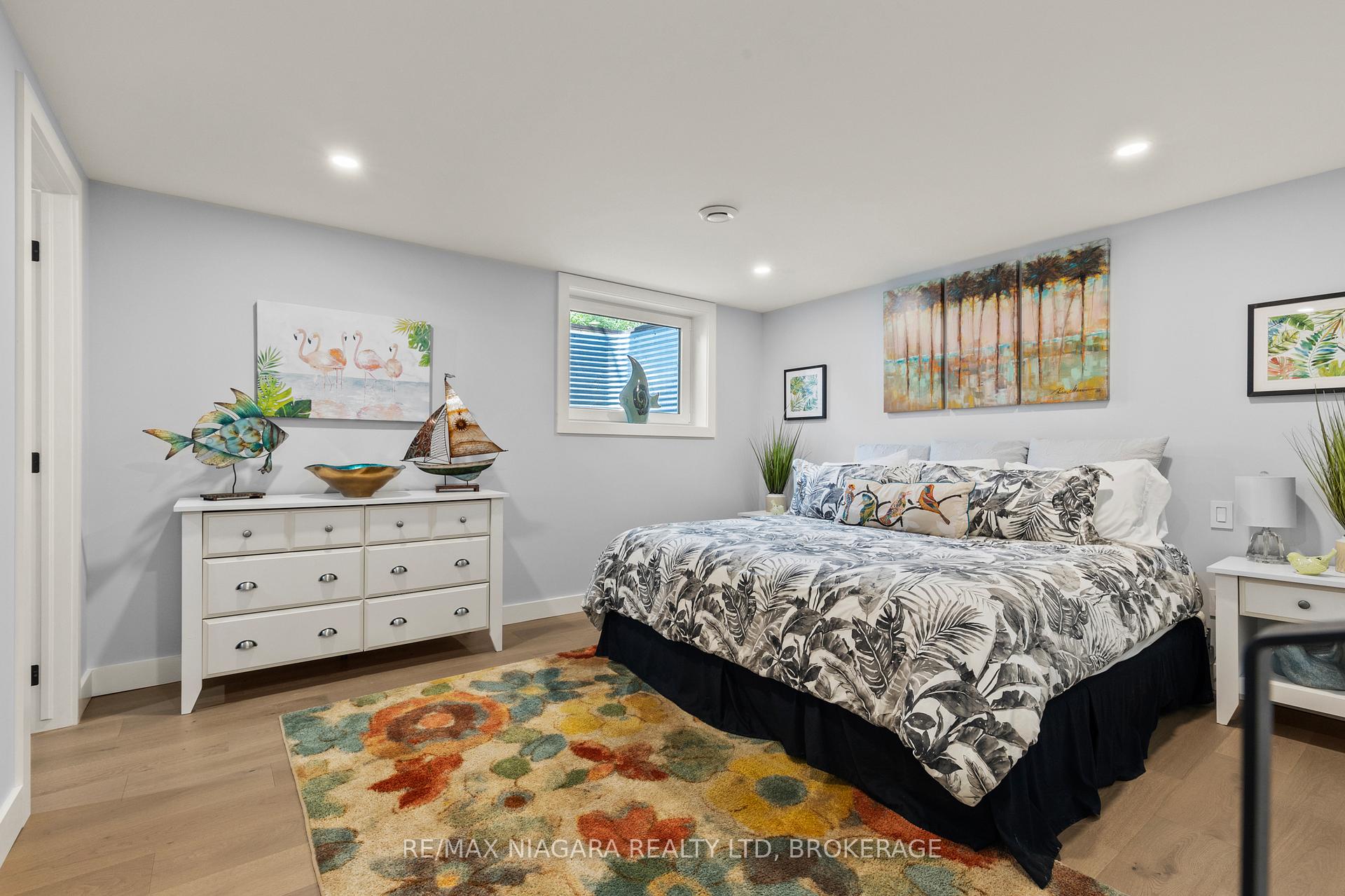 Photo 13 of 3886 Glenview Drive, Lincoln, Lincoln-Jordan/Vineland — HOMEH