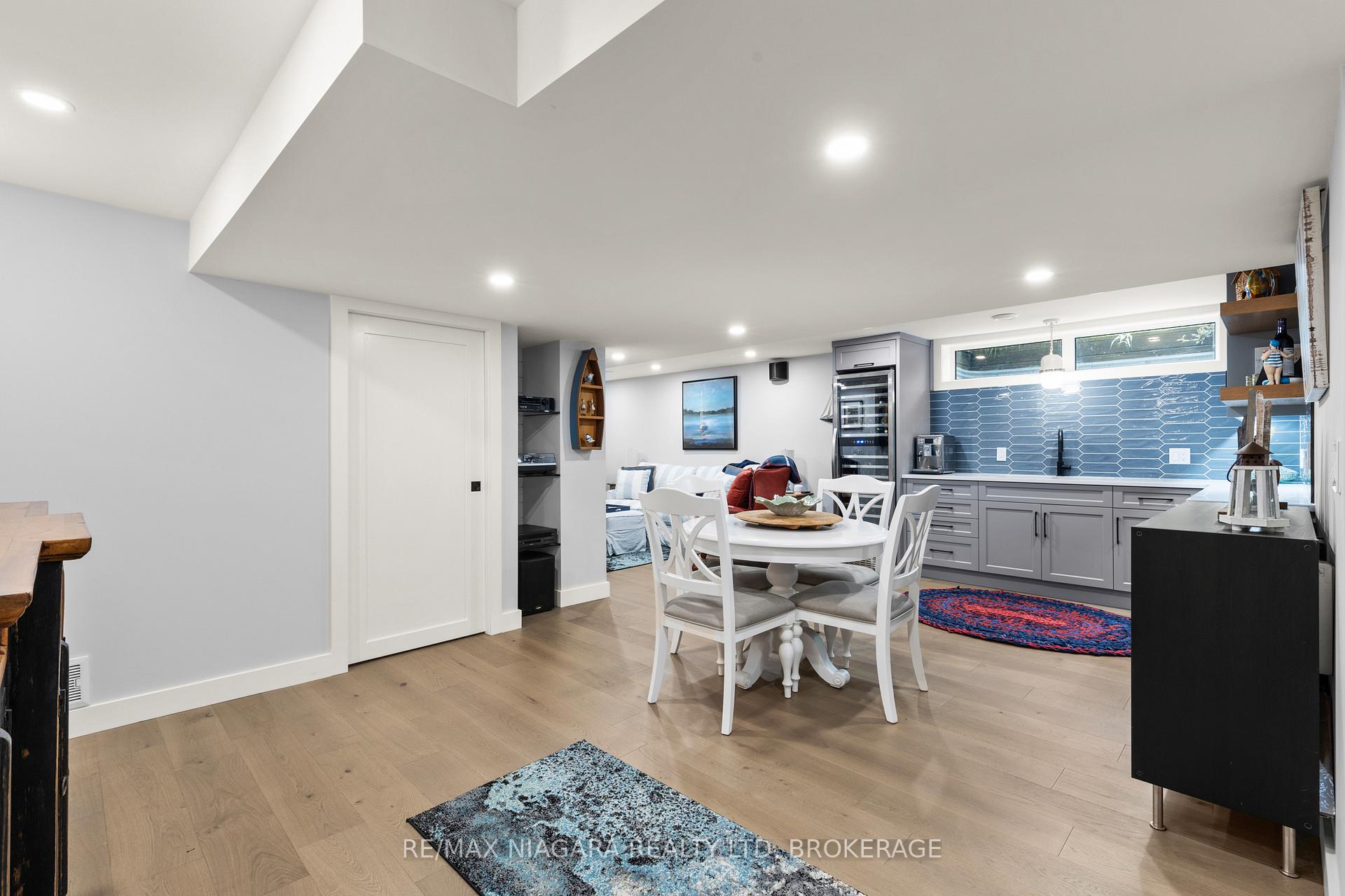 Photo 11 of 3886 Glenview Drive, Lincoln, Lincoln-Jordan/Vineland — HOMEH