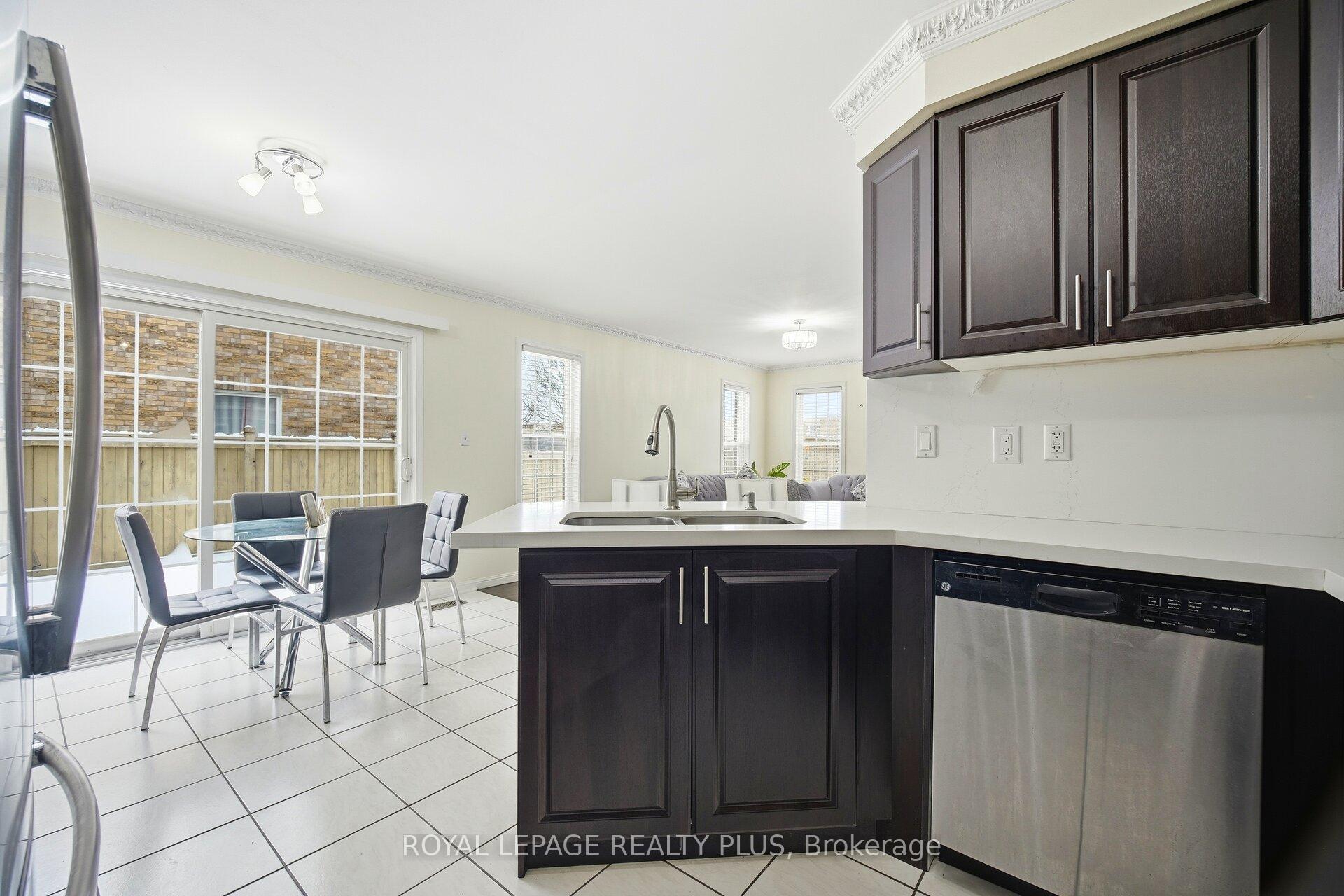Photo 14 of 387 Brisdale Drive, Brampton, Fletcher's Meadow — HOMEH