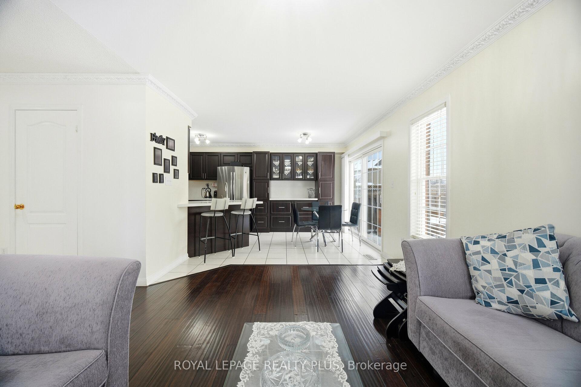 Photo 24 of 387 Brisdale Drive, Brampton, Fletcher's Meadow — HOMEH