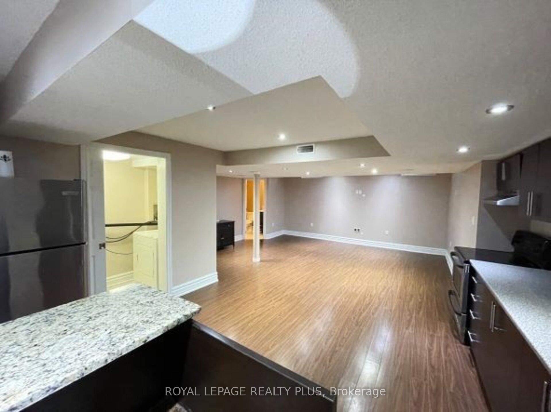Photo 42 of 387 Brisdale Drive, Brampton, Fletcher's Meadow — HOMEH