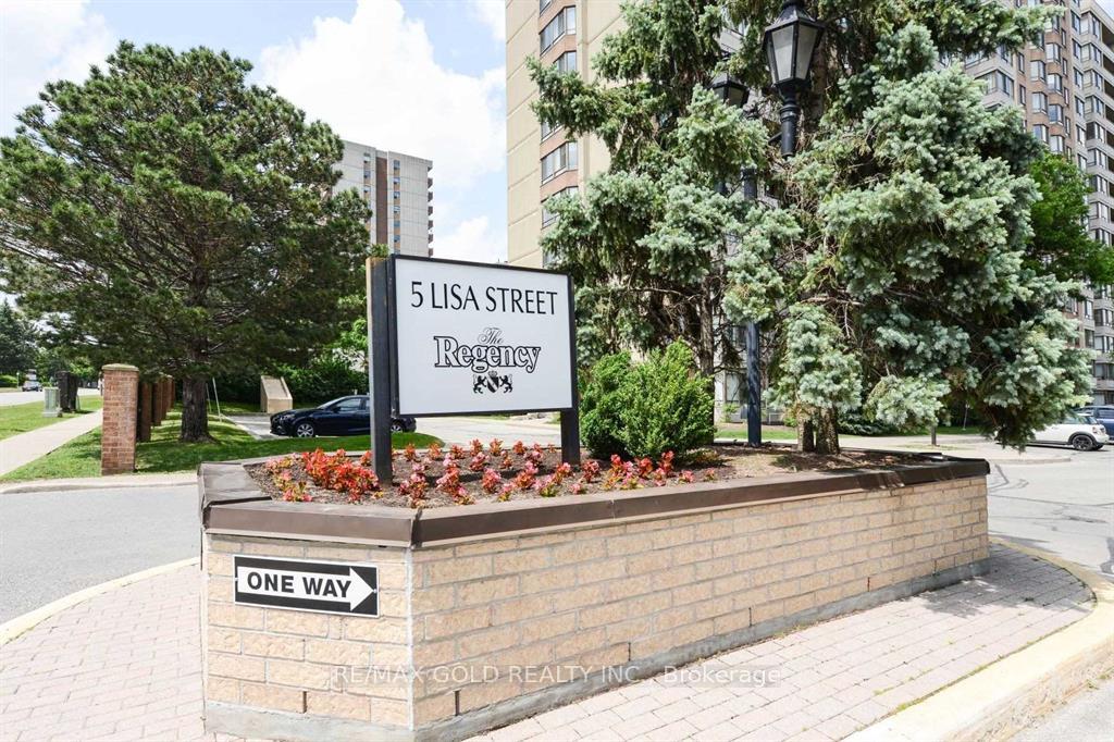 Photo 6 of Unit 704, 5 Lisa Street, Brampton, Queen Street Corridor — HOMEH