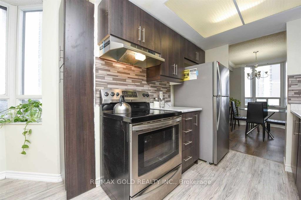 Photo 12 of Unit 704, 5 Lisa Street, Brampton, Queen Street Corridor — HOMEH
